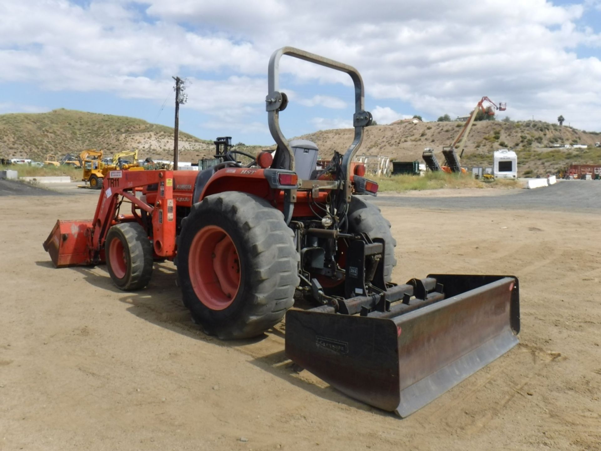 2012 Kubota L3130 HST Utility Tractor, - Image 7 of 31