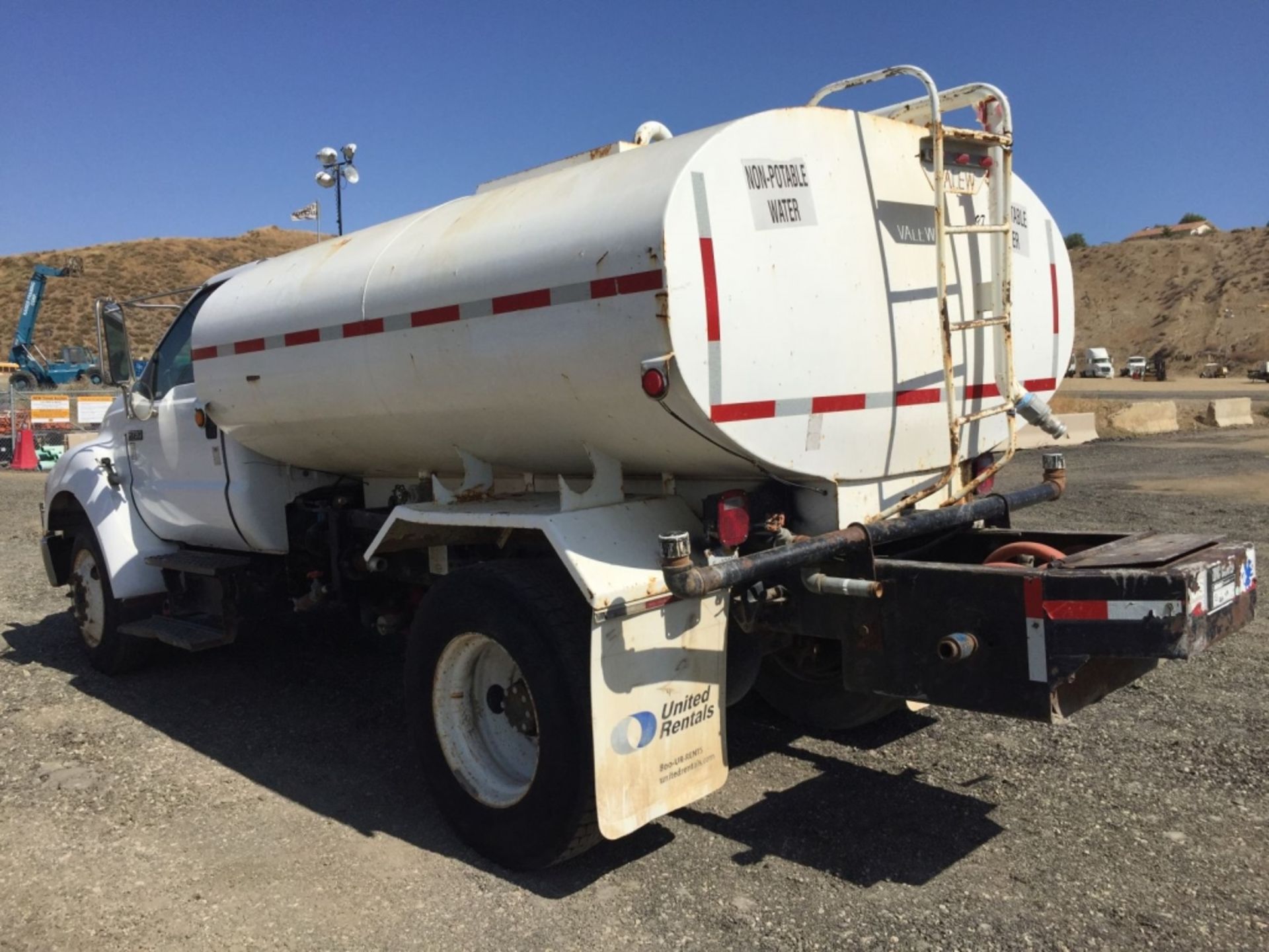 Ford F750 2000 Gallon Water Truck, - Image 7 of 85