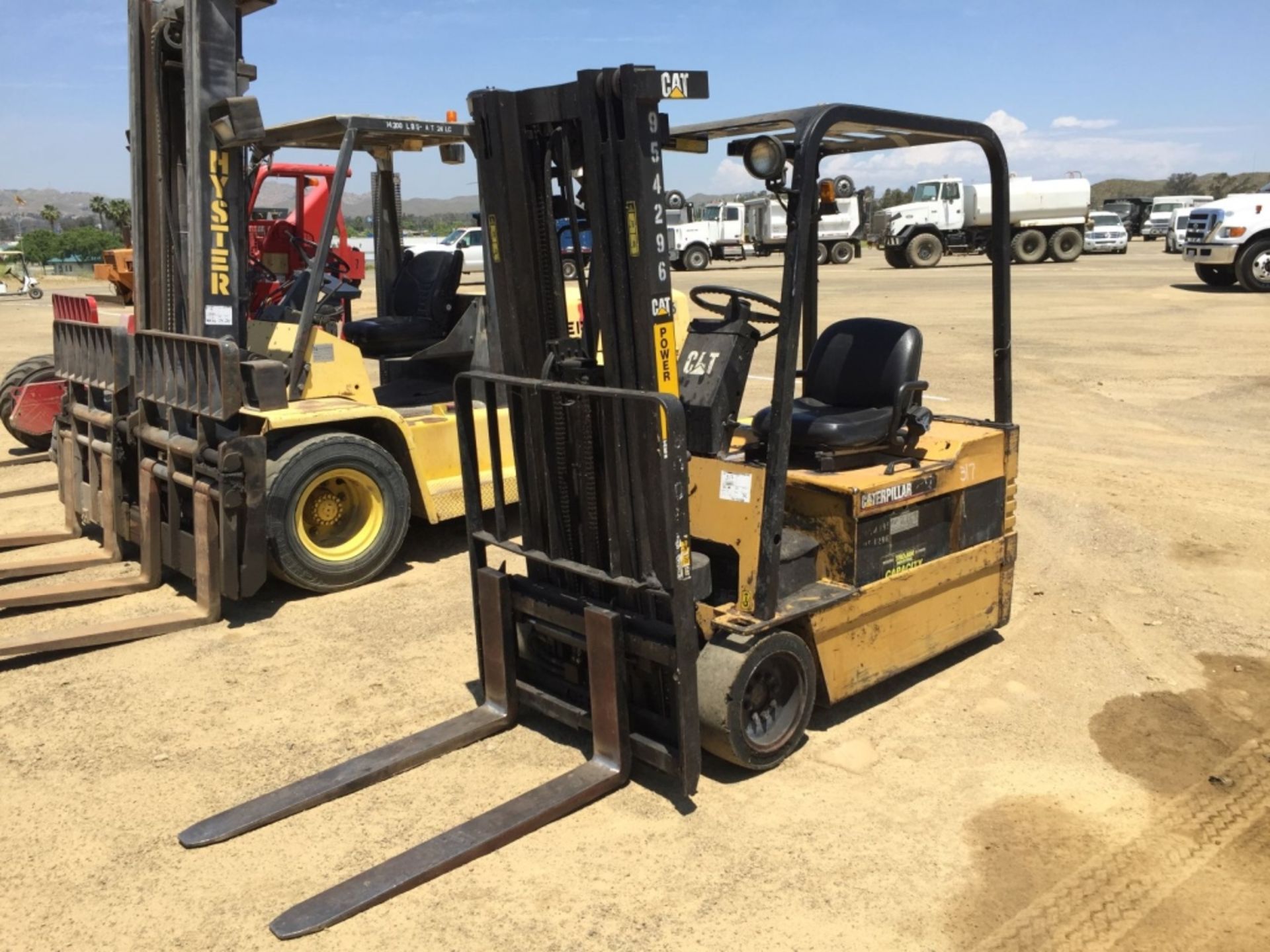 2002 Caterpillar 40 Industrial Forklift, - Image 6 of 58