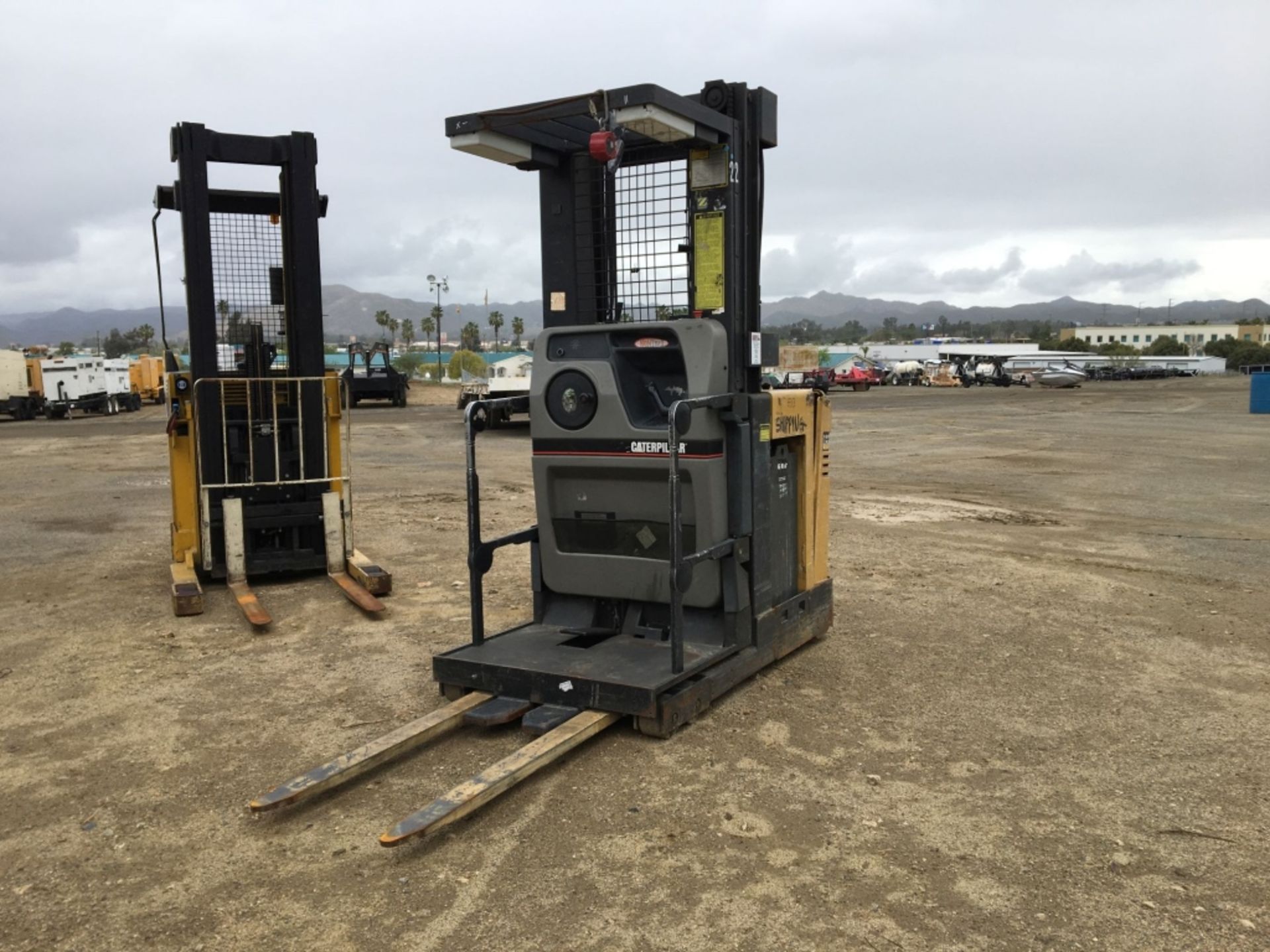 Caterpillar NOR3OP Stand-On Warehouse Forklift, - Image 5 of 49