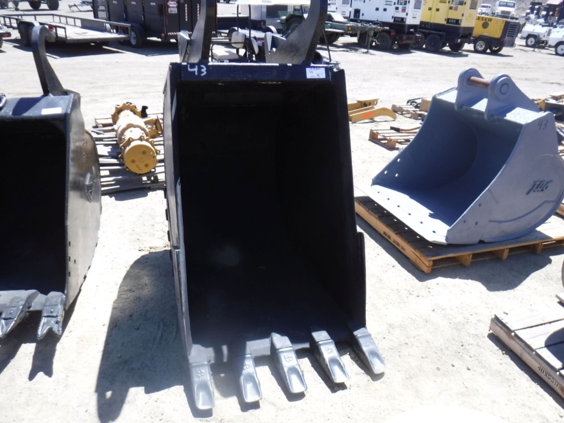 Claremont Welding 36" Excavator Bucket, - Image 12 of 12