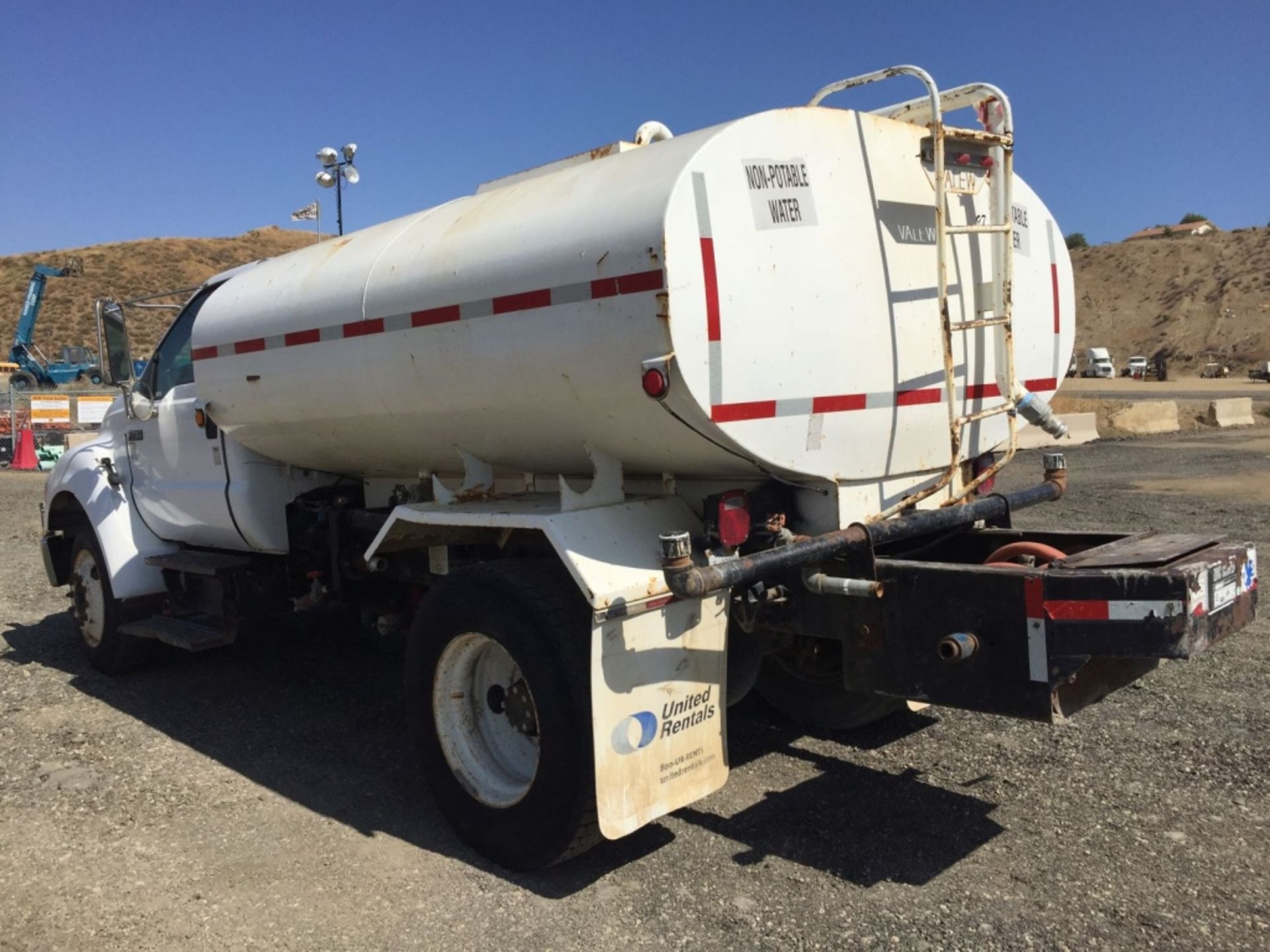 Ford F750 2000 Gallon Water Truck, - Image 8 of 85