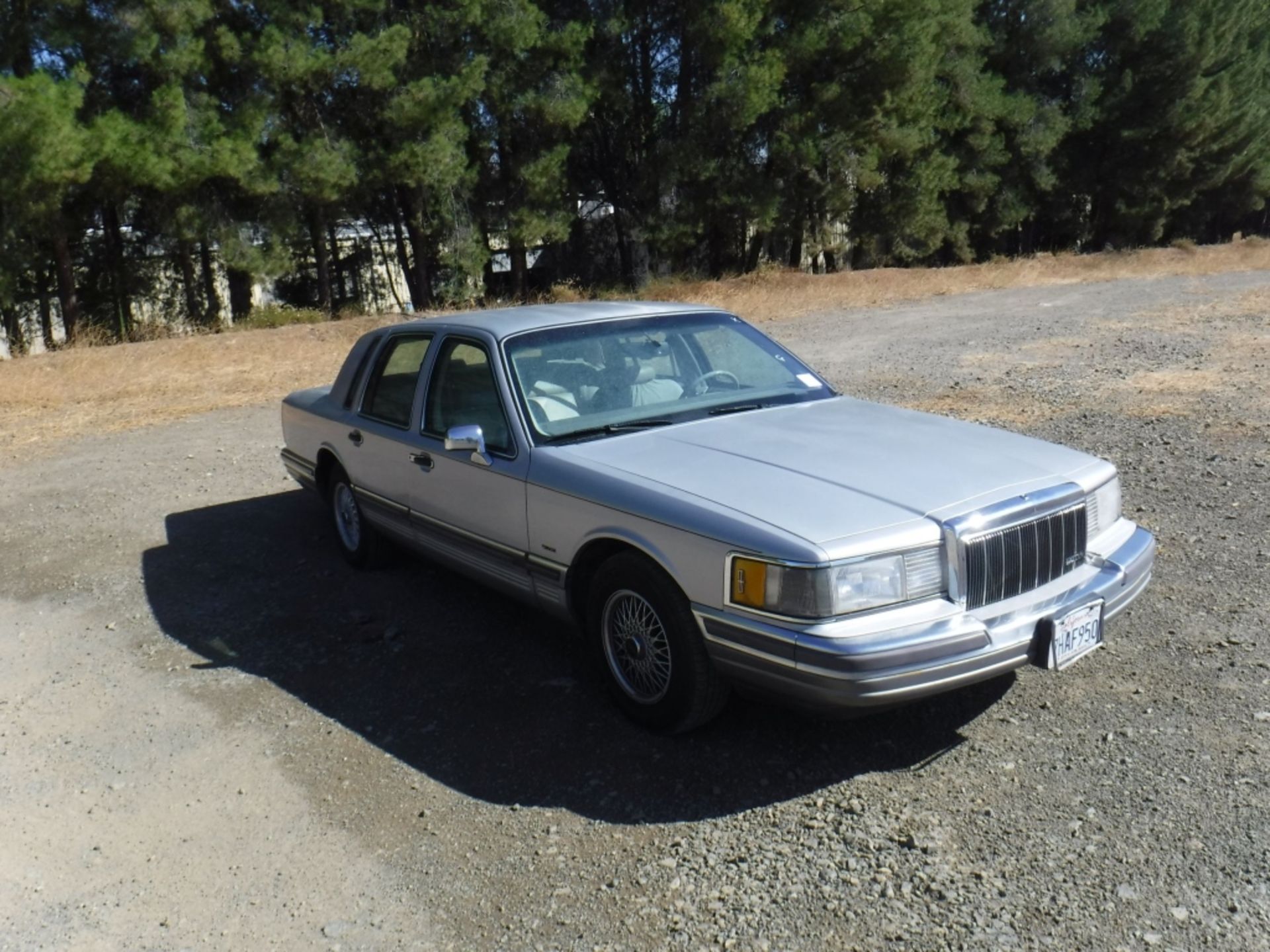 Lincoln Town Car Sedan, - Image 4 of 28