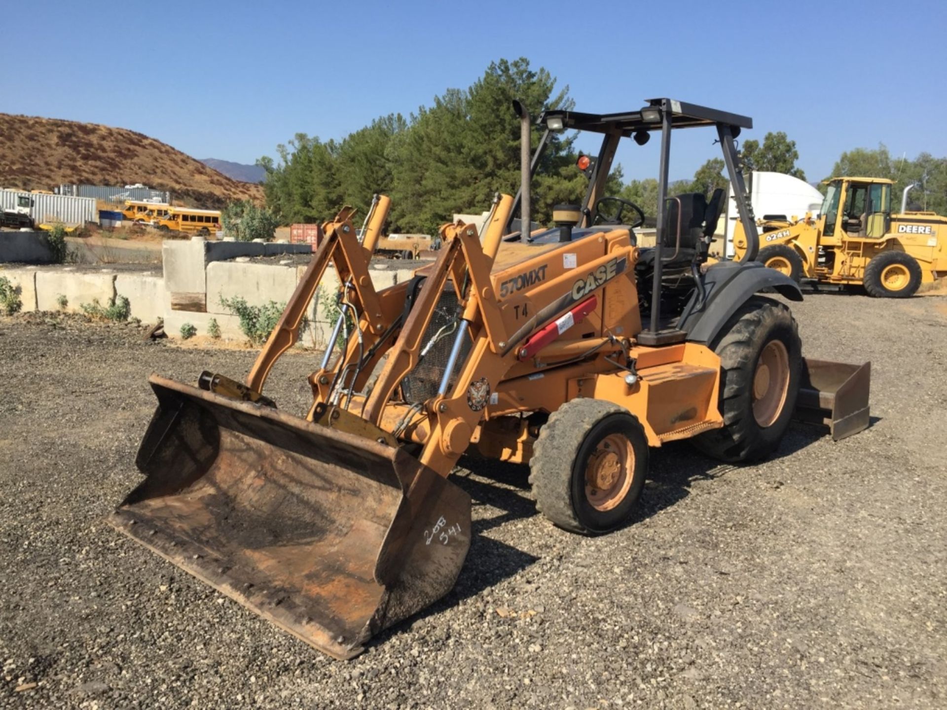 Case 570MXT Skip Loader, - Image 3 of 58