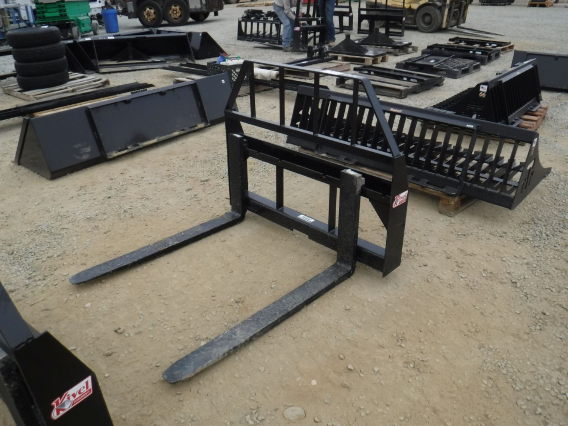 Unused Kivel 42" Pallet Fork Attachment, - Image 8 of 10