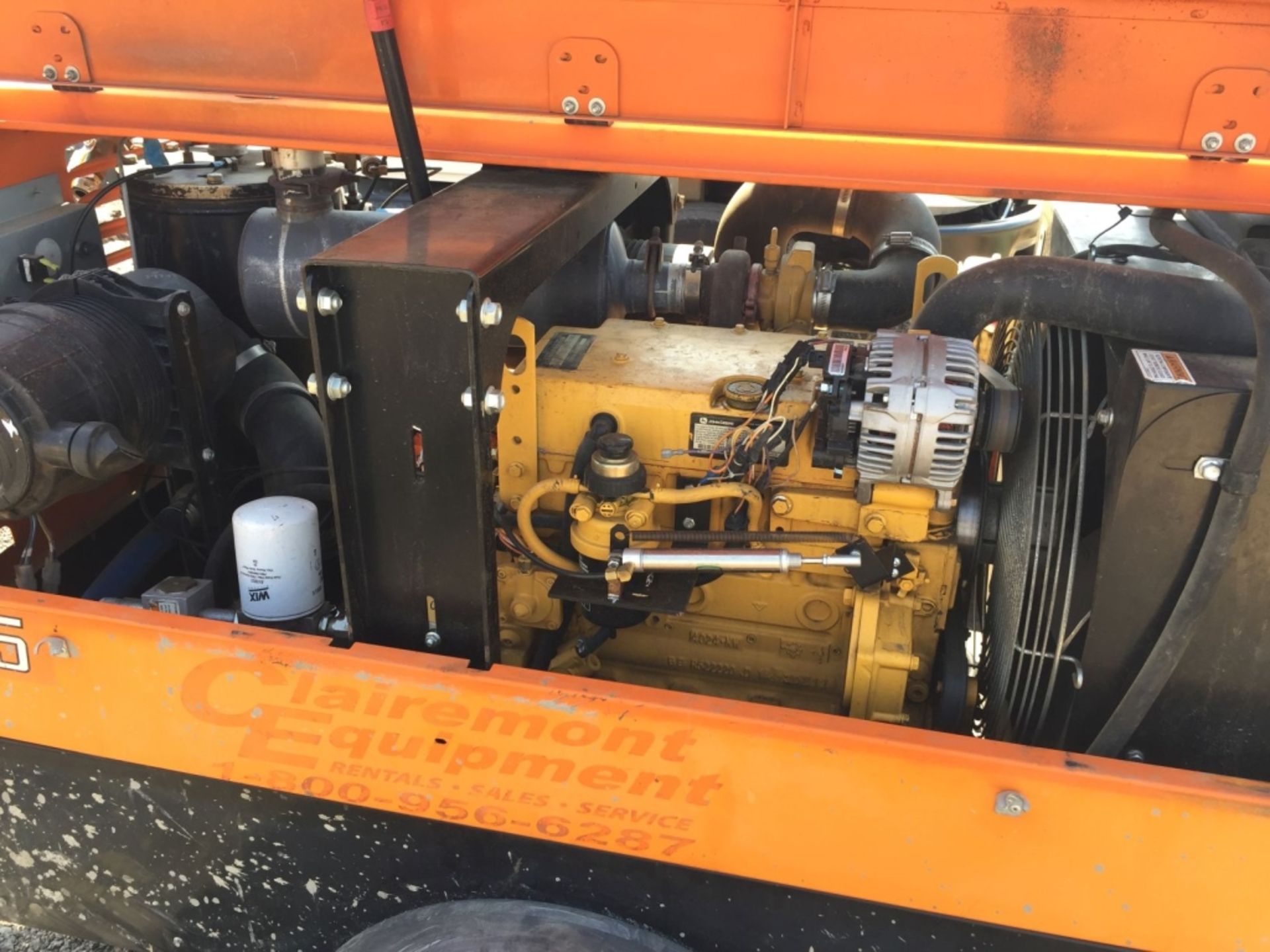 Sullivan-Palatek DF185P3JD 185 CFM Air Compressor, - Image 9 of 28