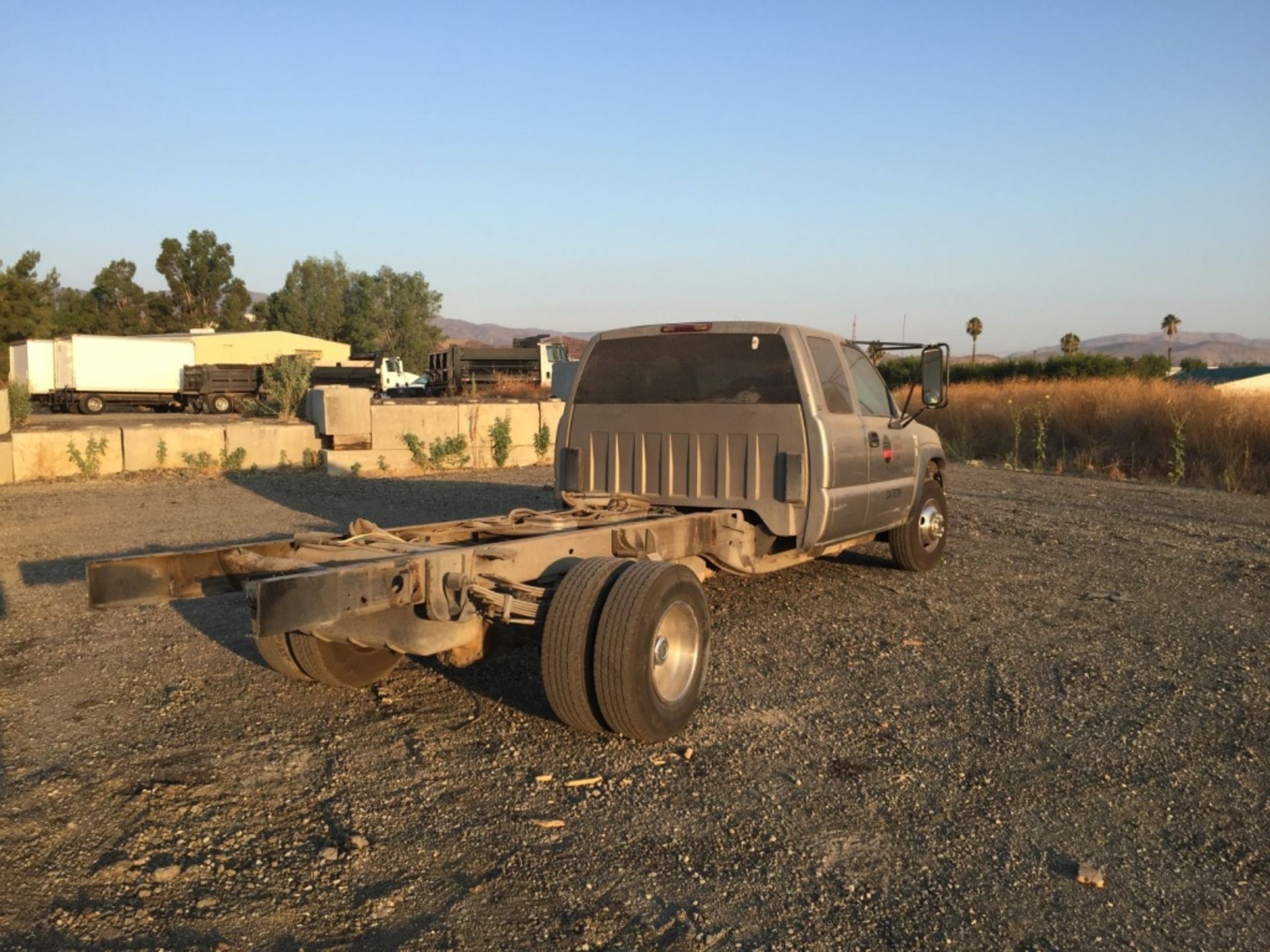 Chevrolet 3500 Extended Cab Cab and Chassis, - Image 6 of 46