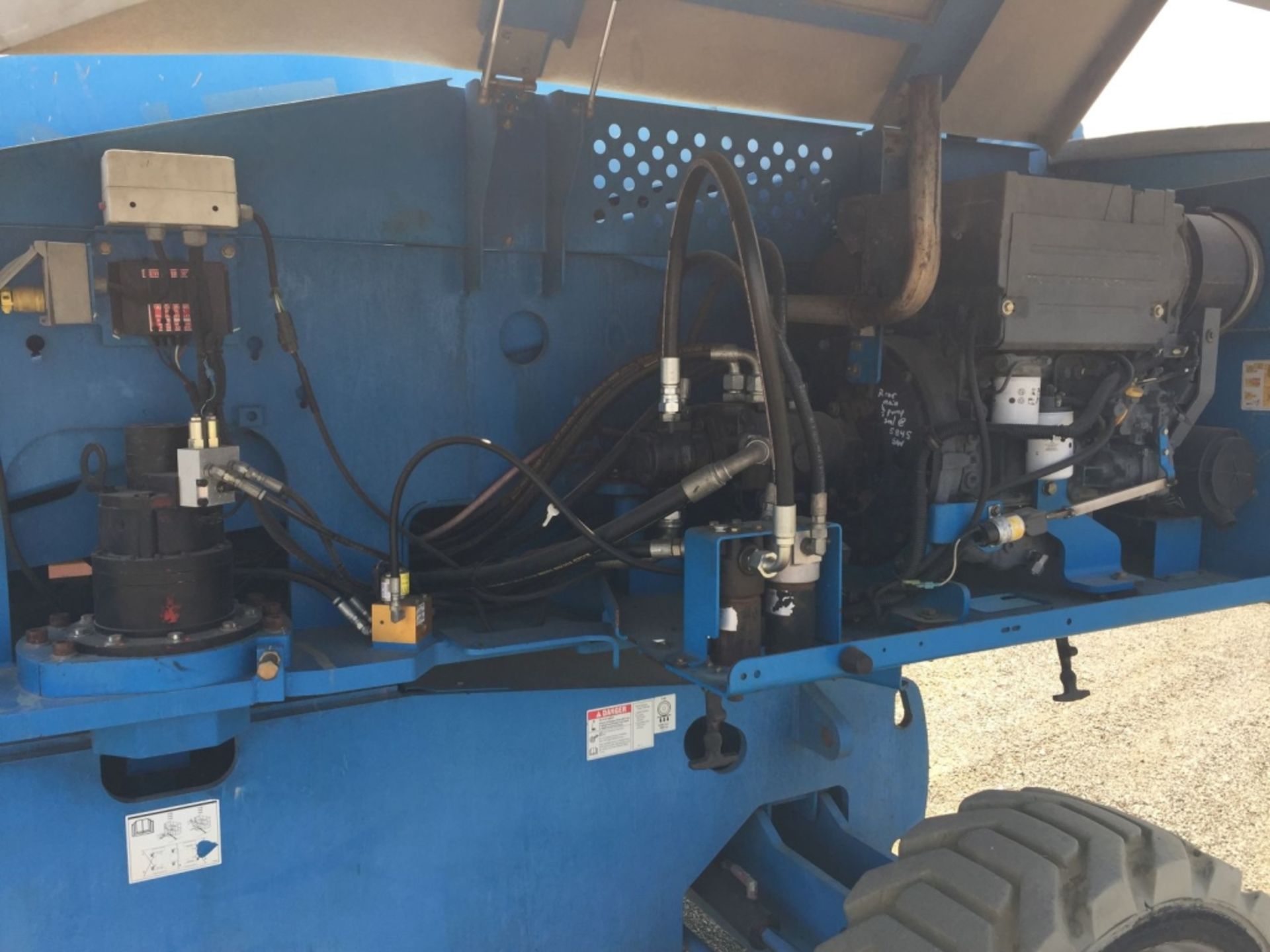 2008 Genie S-60 Boom Lift, - Image 19 of 36