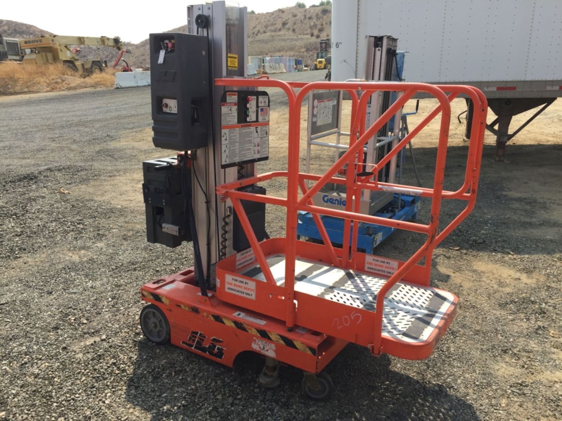 2001 JLG 12SP Personnel Lift, - Image 2 of 24