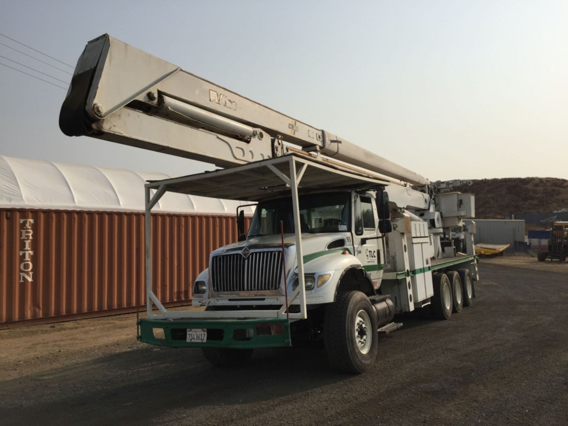 International 7600 Bucket Truck,