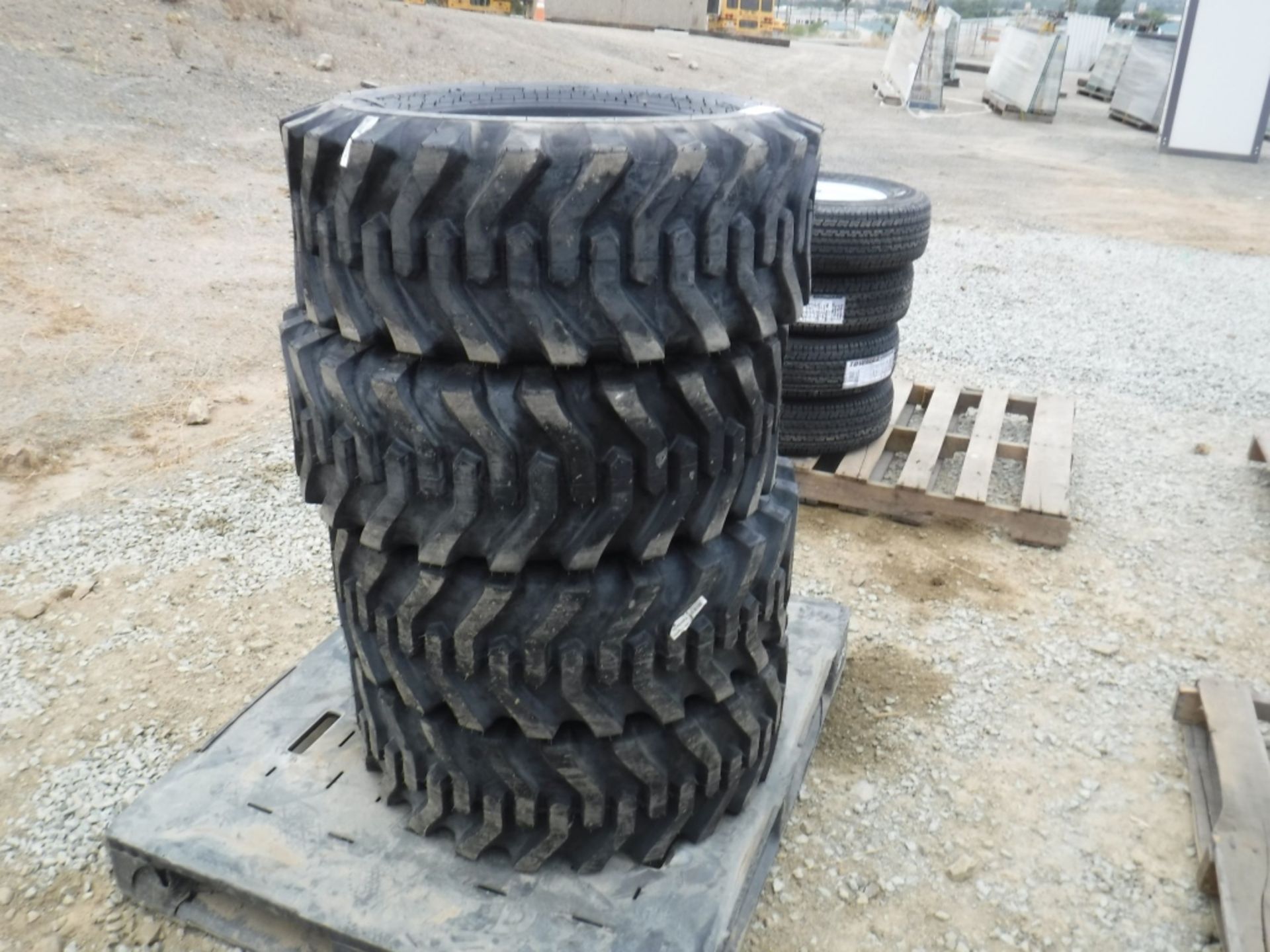 (4) Unused Camso SK332 12-16.5 Skid Steer Tires. - Image 2 of 10