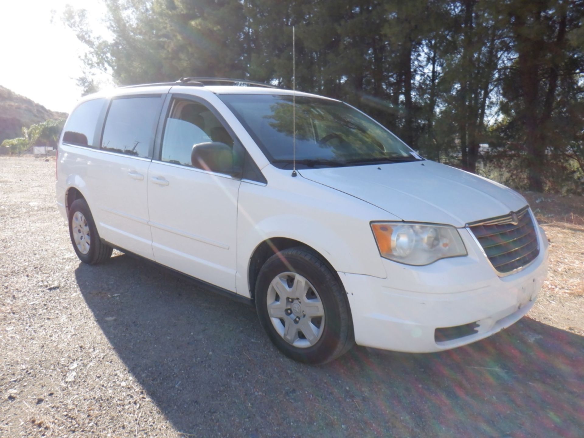 2010 Chrysler Town & Country LX Mini Van, - Image 4 of 34