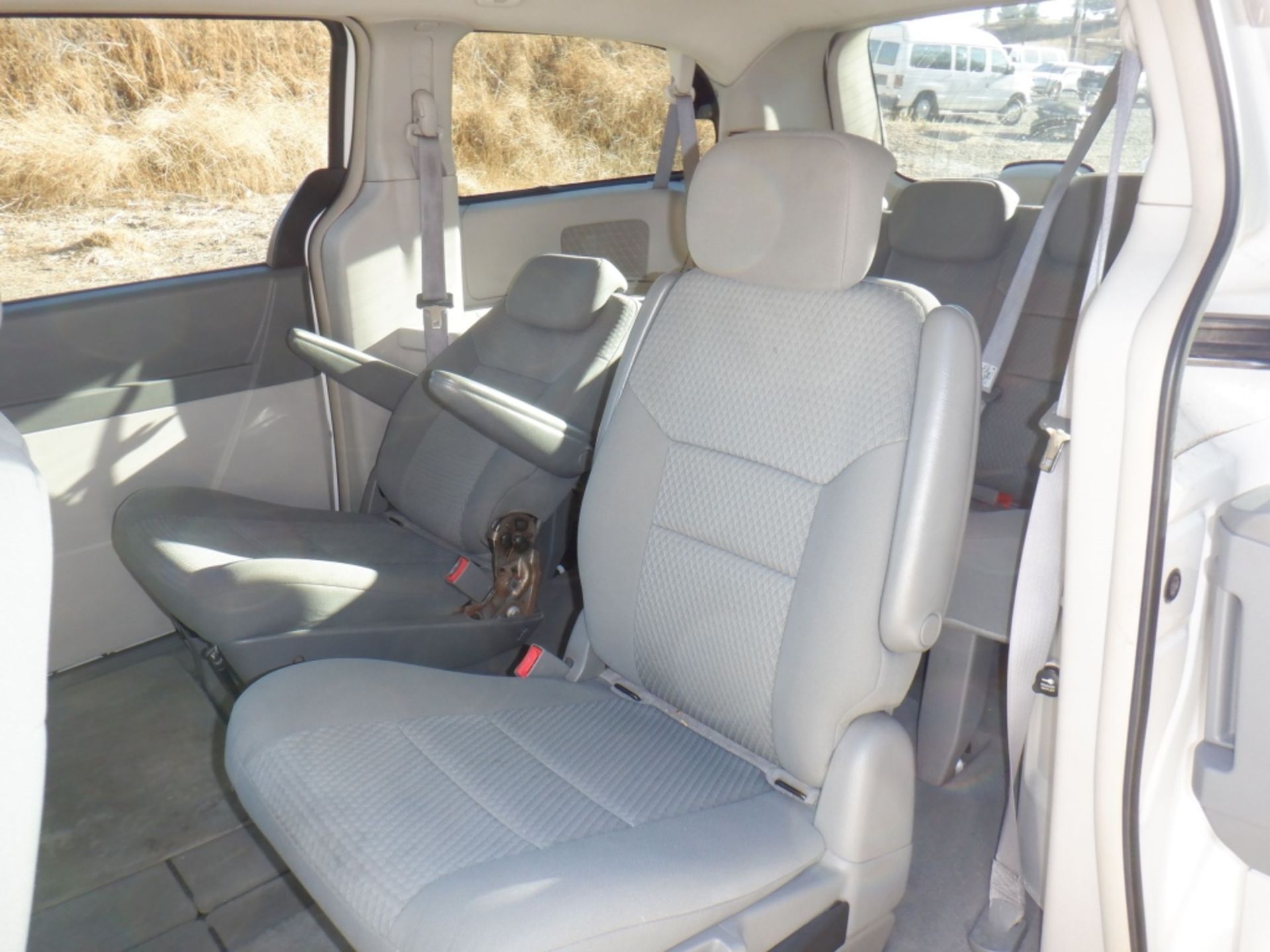 2010 Chrysler Town & Country LX Mini Van, - Image 12 of 34