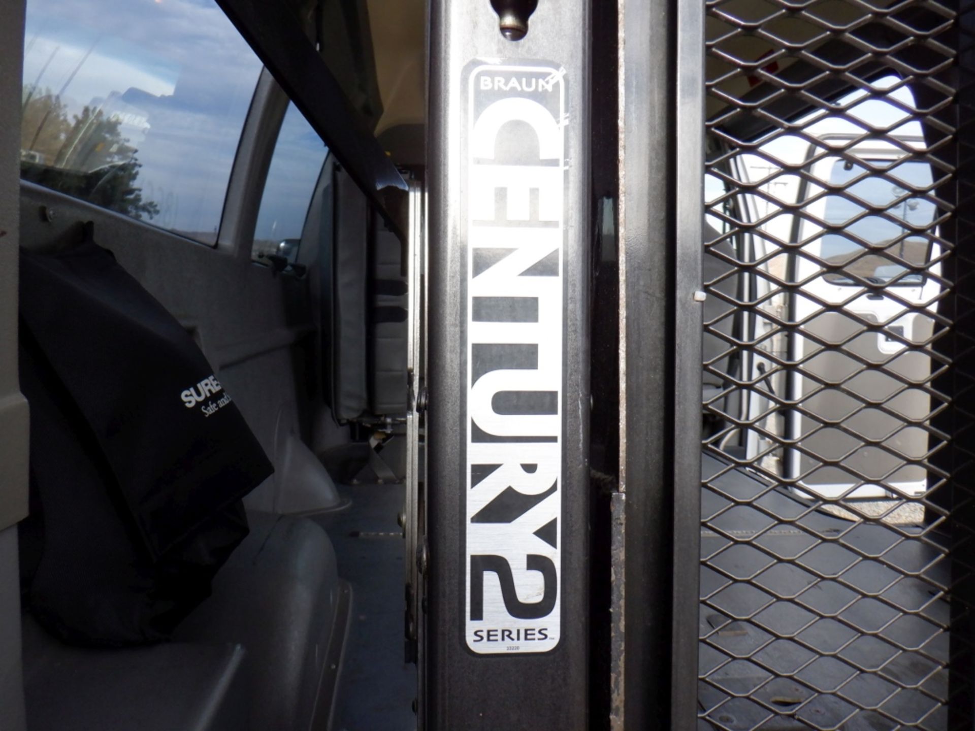 2010 Ford E150 Econoline Handicap Transportation - Image 67 of 90