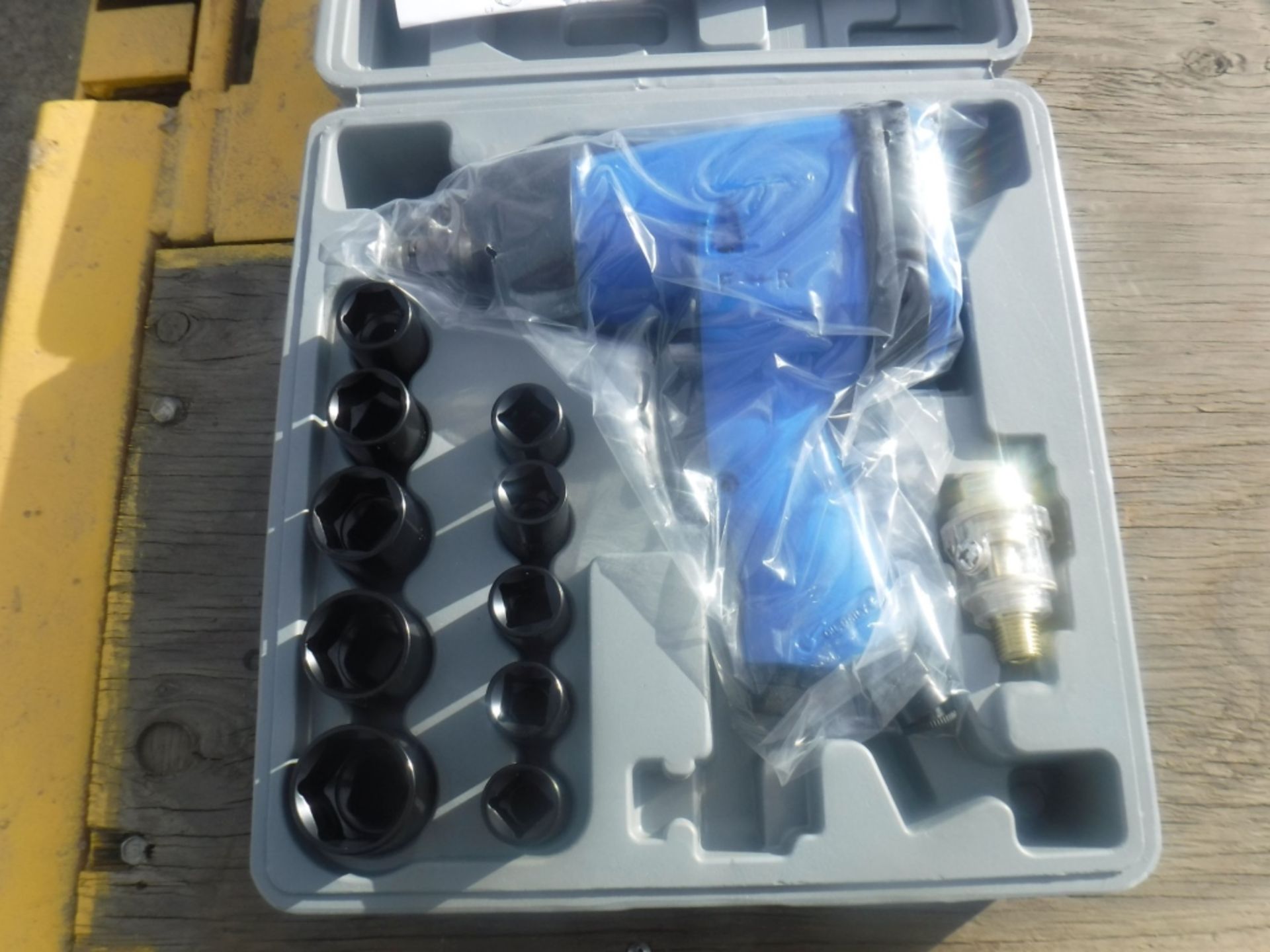 Unused 2020 1/2" Drive Pneumatic Impact Wrench - Image 4 of 6