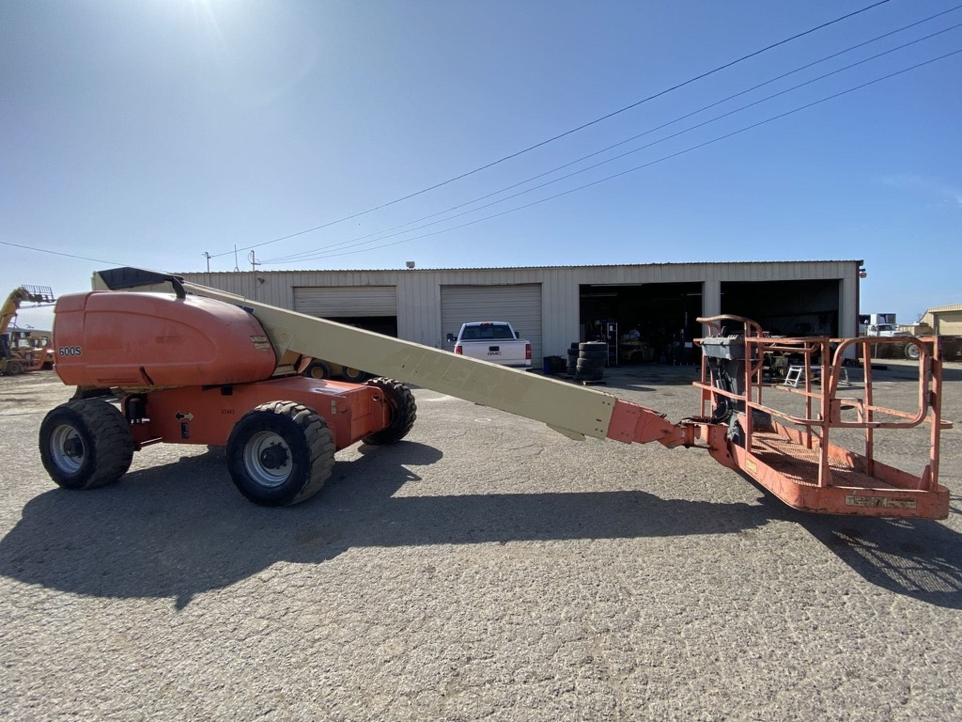 2004 JLG 600S Boom Lift,