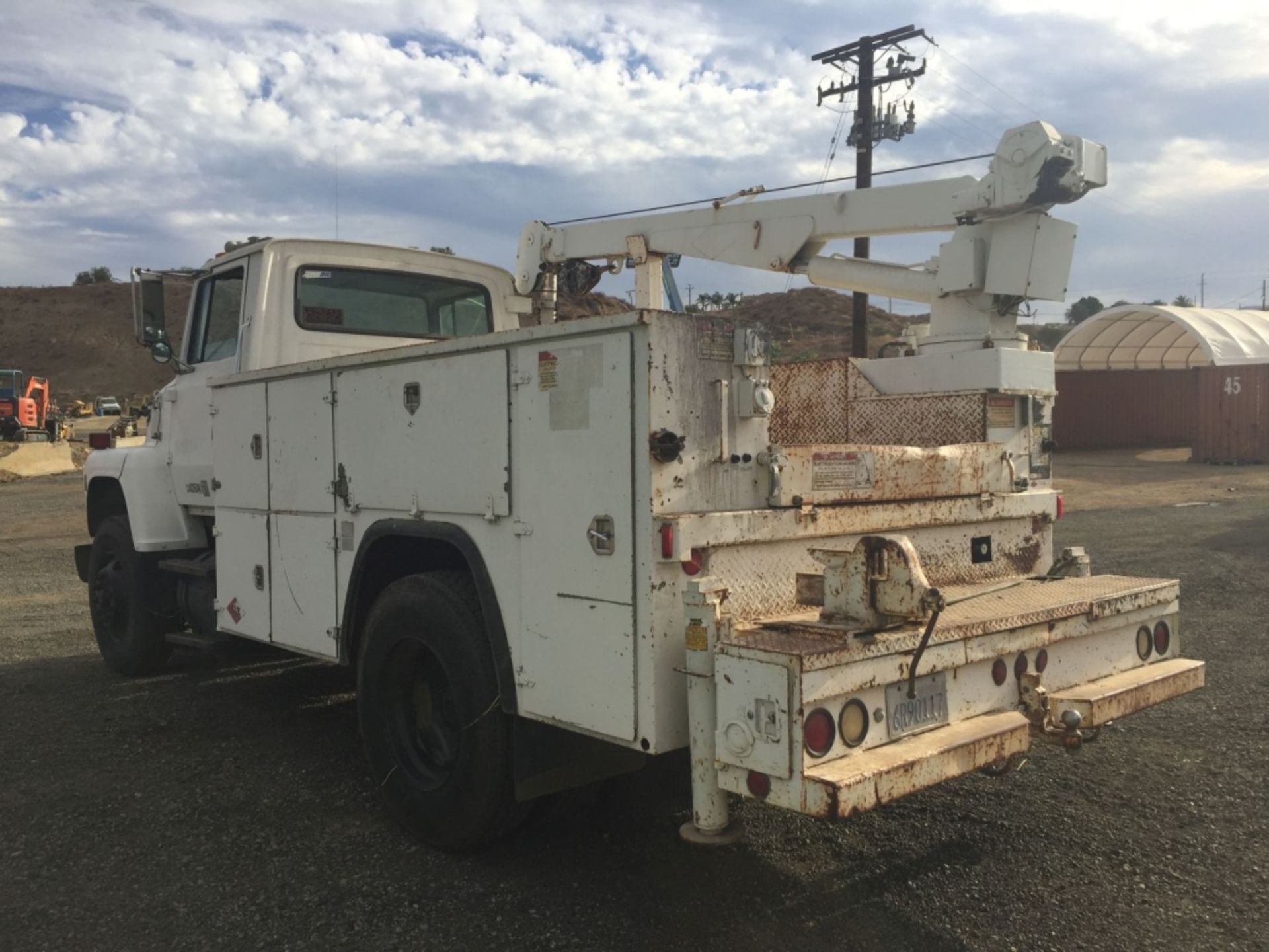 Ford L8000 Mechanics Truck, - Image 5 of 59