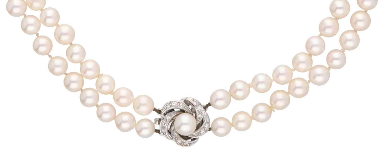 Pearl necklace and with white gold closure, ca. 0.15 carat diamond and cultured pearl - 14 ct.
