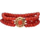 Bracelet with a yellow gold closure, red coral - 14 ct.