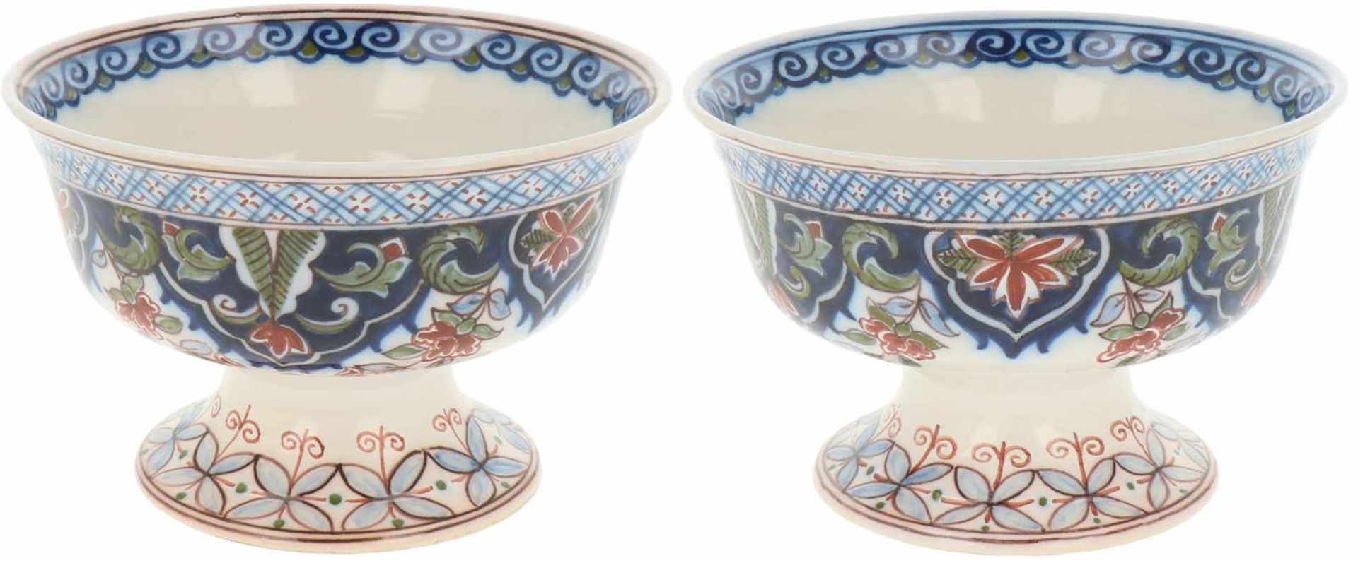 A set of (2) earthenware garniture bowls. 'Tichelaar', late 20th century.