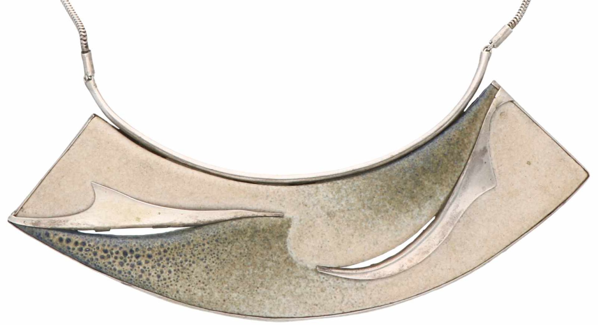Design necklace silver - 835/1000.