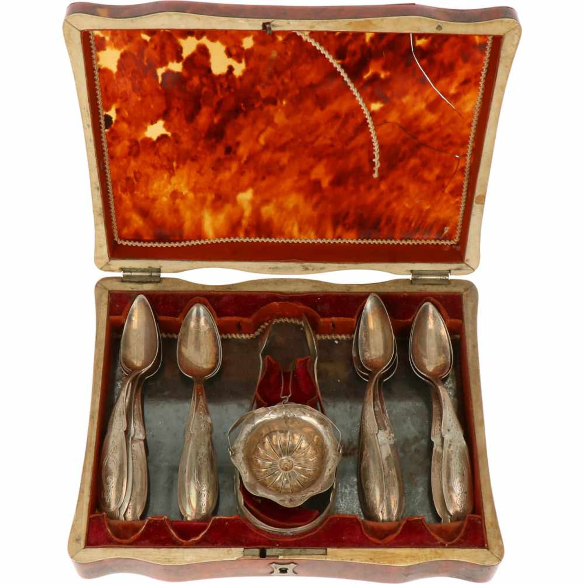 (13) Piece set of silver teaspoons in tortoise case.