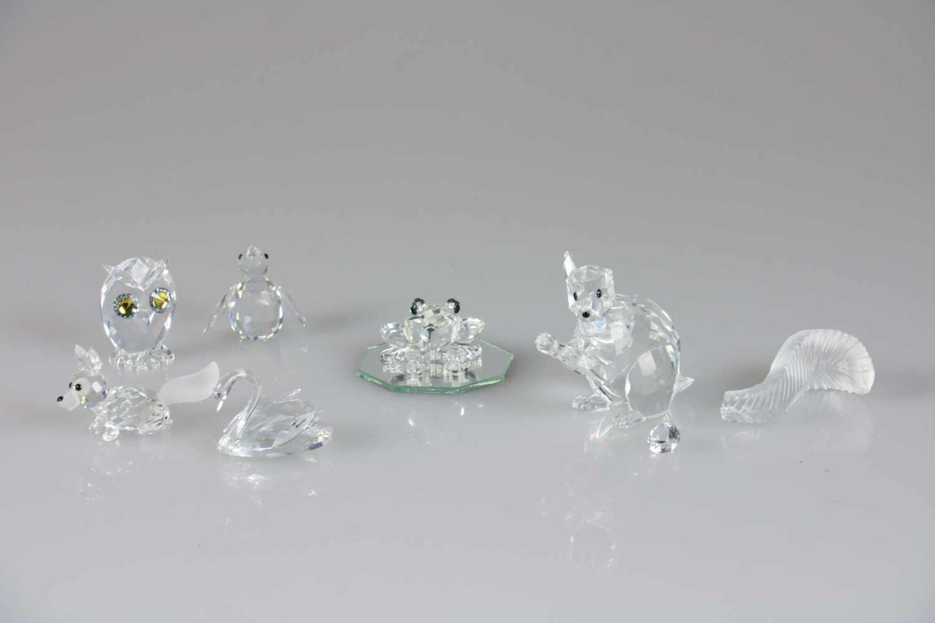 (6) delig lot divers Swarovski, 20e eeuw. Waaronder een eekhoorn (inclusief certificaat), vos,