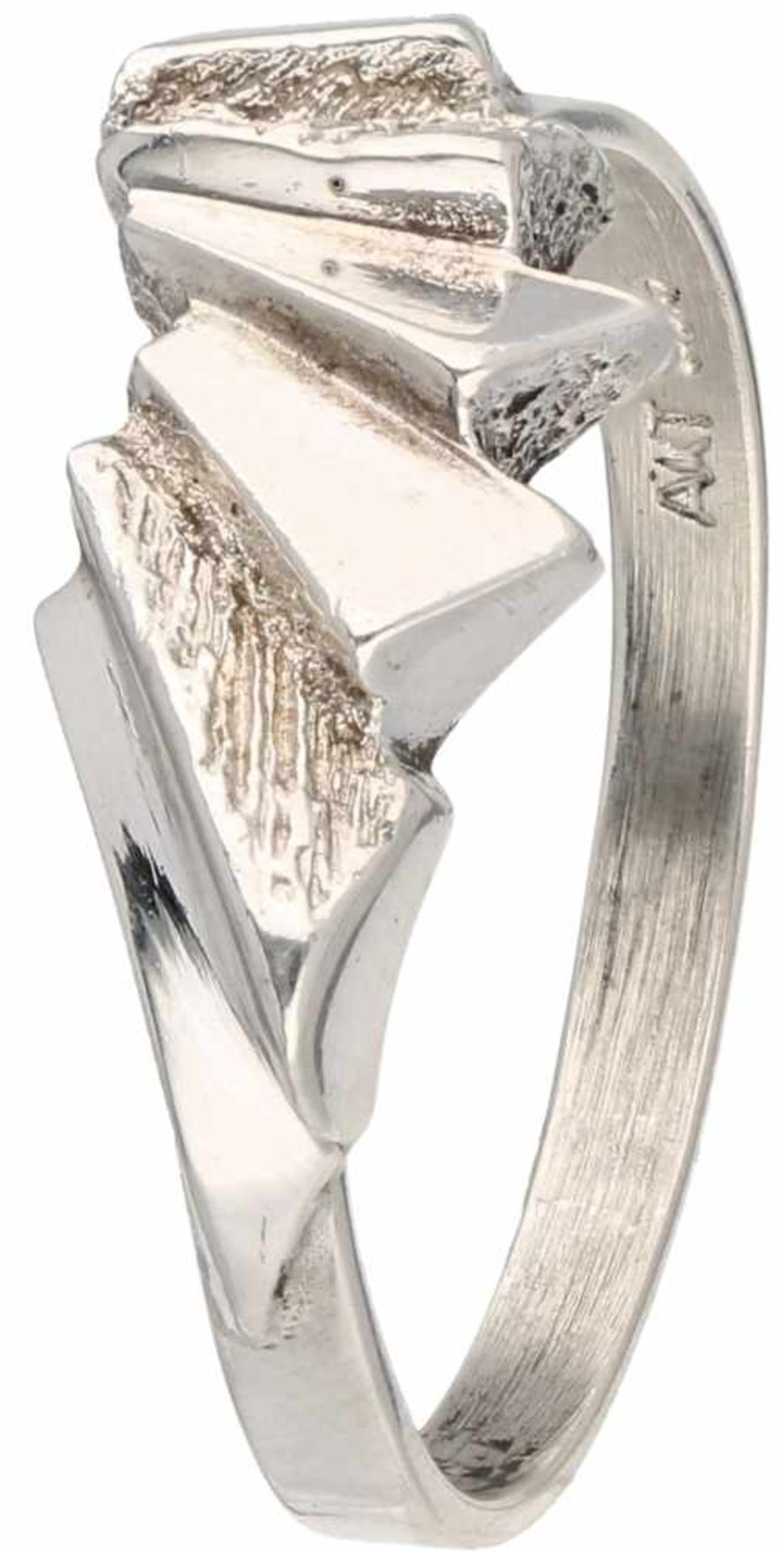 Zilveren Riitta Hakala ring - 925/1000.Finland. Ringmaat: 18,25 mm. Gewicht: 3,1 gram.Silver