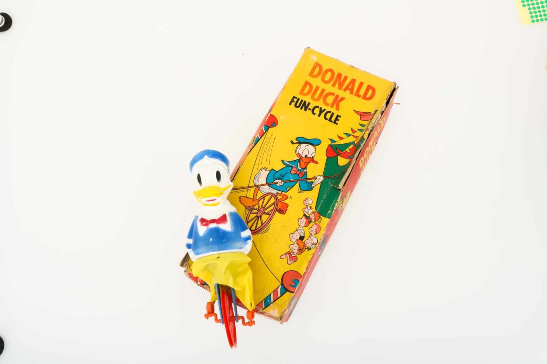 Disney Donald Duck Fun-cycle. - Bild 4 aus 7