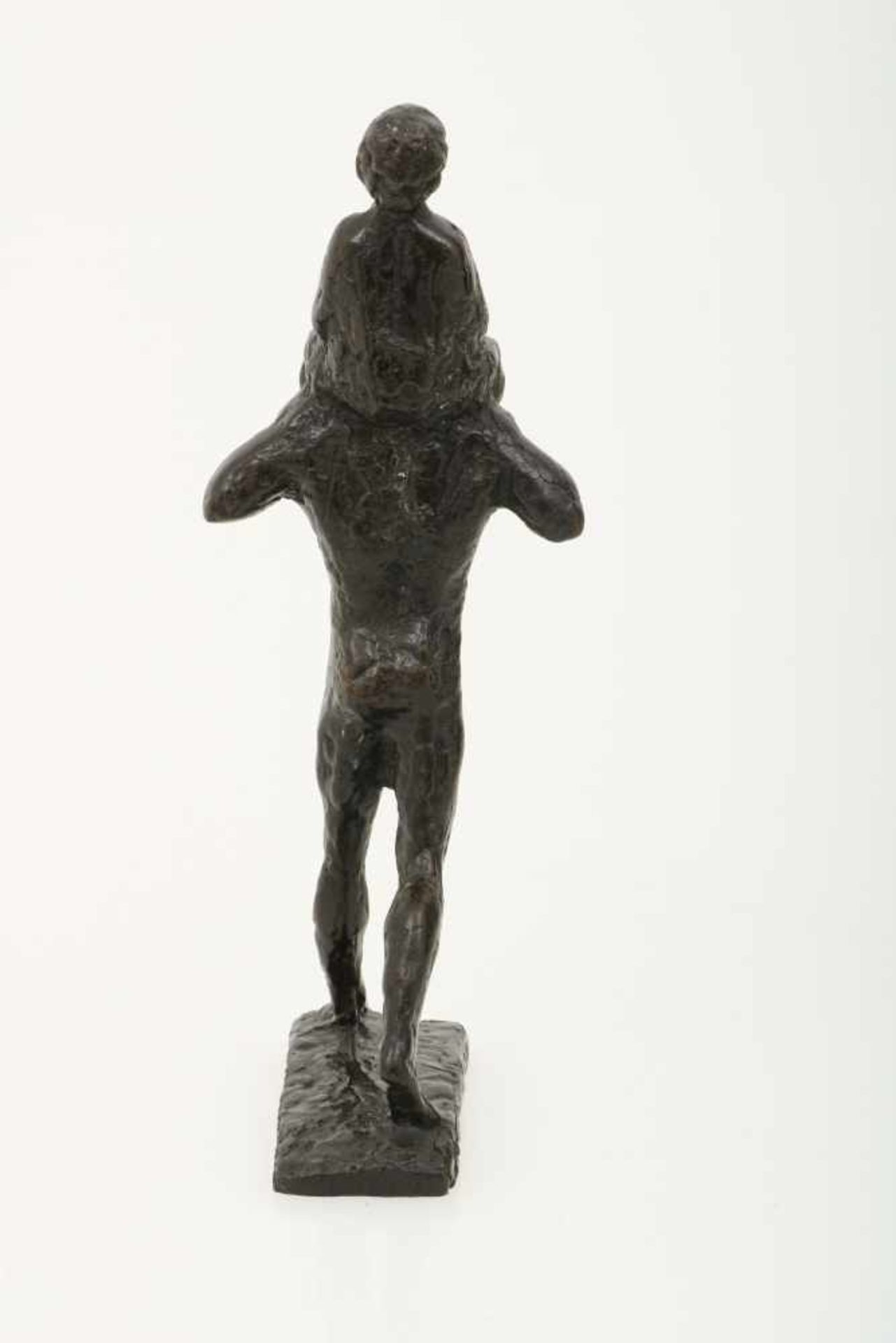Pieter de Hondt, "Vader en zoon", gesigneerd in de voet, brons. - Image 2 of 2