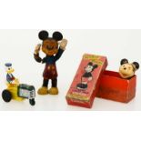 (3) Delig lot Disney collectables.