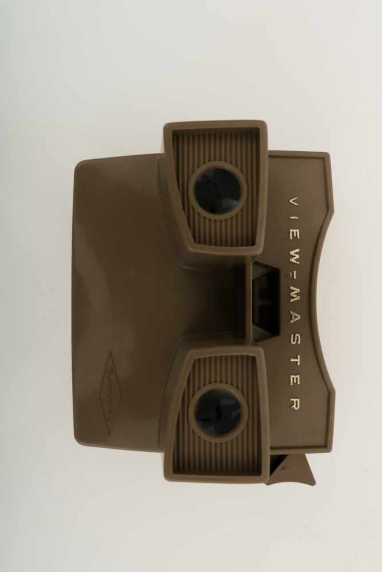 View-Master. - Image 3 of 3