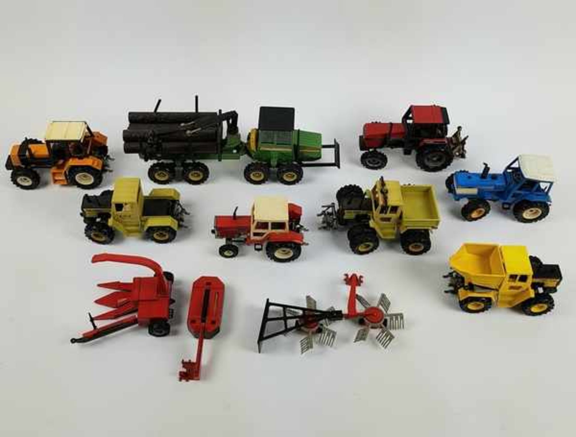 (Speelgoed) Siku miniatuur landbouwmachines en tractoren