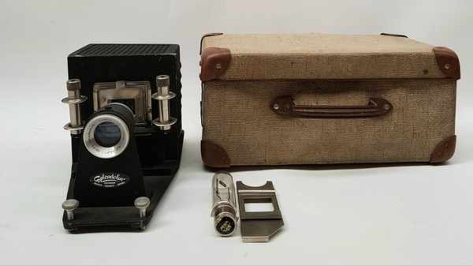 (Curiosa) Splendolux diaprojector in kofferSplendolux Diaprojector met orginele koffer jaren '60.
