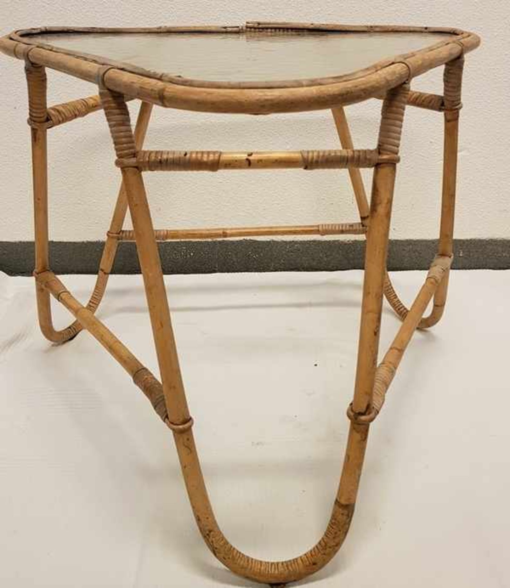 (Design) Lot diverse rotan meubelen van Rohé, NoordwoldeRotan meubelen bestaande uit drie stoelen, - Bild 11 aus 12