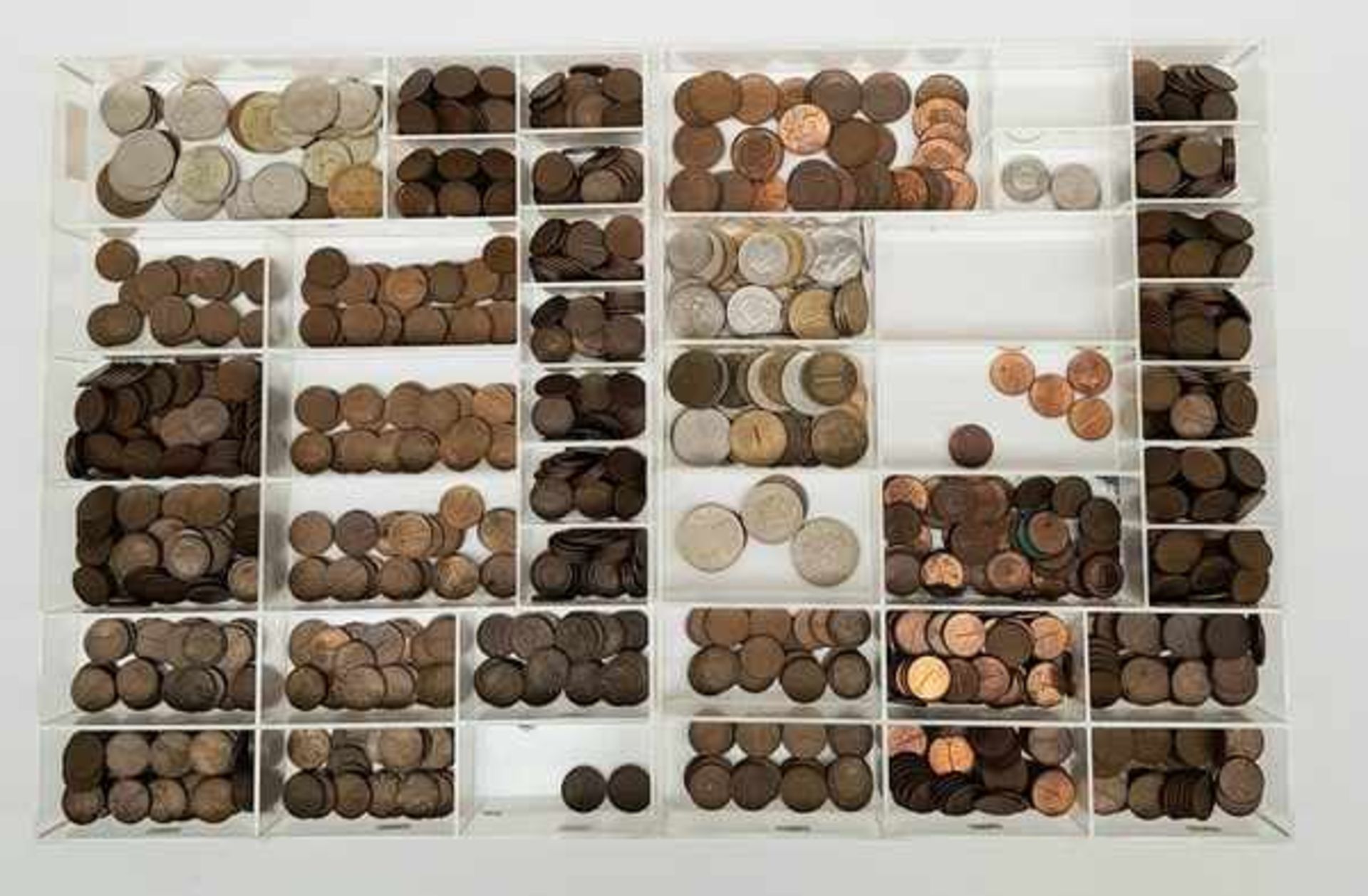 (Numismatiek) Centen, stuivers en buitenlands geldDiverse munten, grotendeels centen en stuivers.