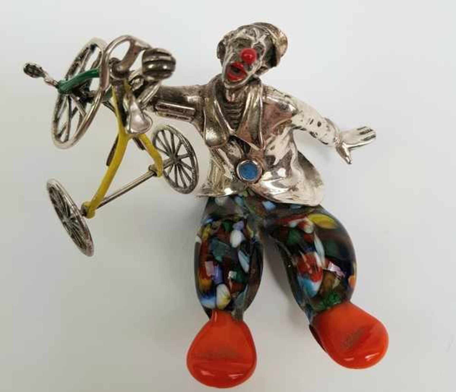 (Design) Zilveren/murano glas clown met fiets, Vittorio Ancini ItaliëZilveren clown, 925/1000, met