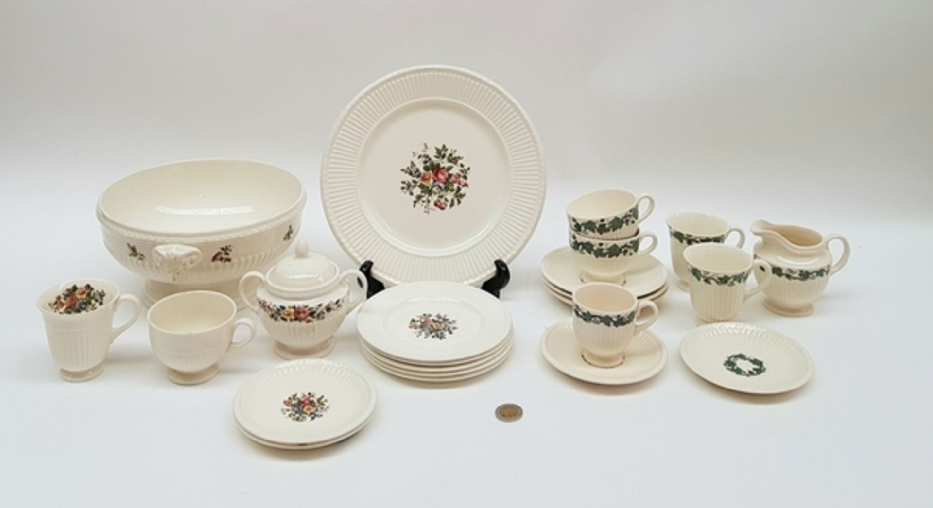 (Curiosa) Servies Wedgewood Stratford en ConwayDelen van een servies Wedgewood Stratford en - Image 11 of 11