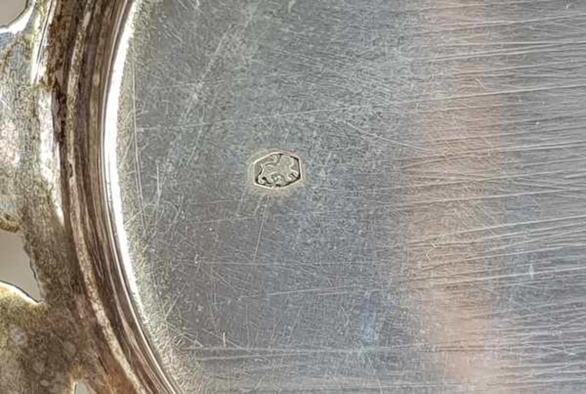 (Antiek) Zilveren bonbonschaal met ajourrandEen ovaal zilveren bonbonschaaltje met ajourrand, tweede - Image 3 of 7