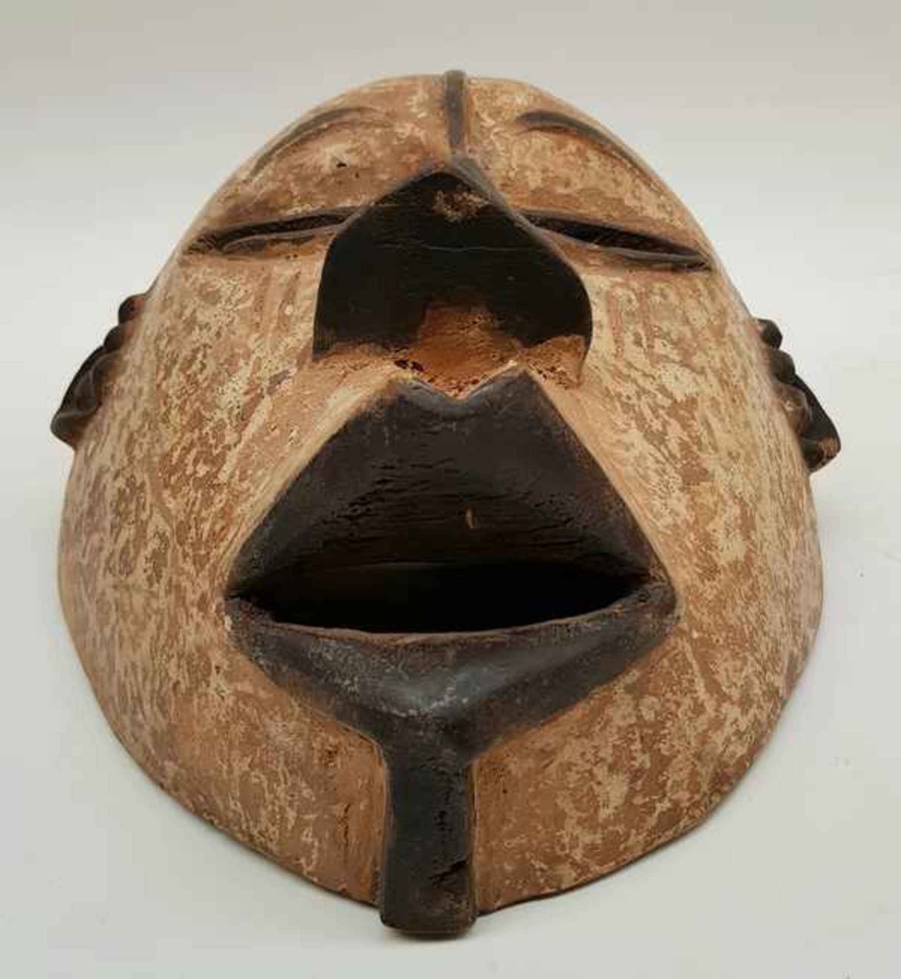 (Etnografica) Hout. Decoratieve Maskers Nigeria. Africa.Hout. Decoratieve Maskers Nigeria. Africa. - Image 5 of 8