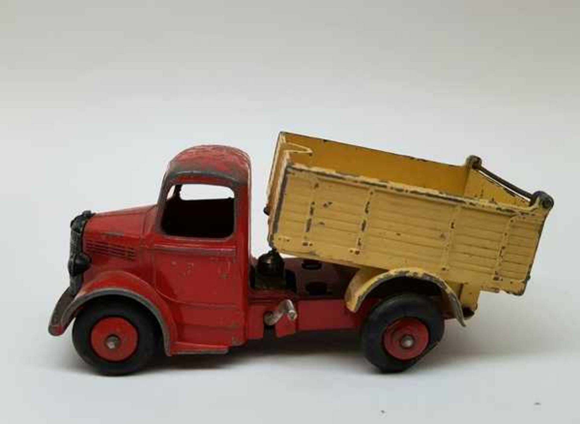 (Speelgoed) Dinky ToysKleine brandweerauto, Daimler ziekenwagen en Bedford vrachtwagen van Dinky - Bild 5 aus 7