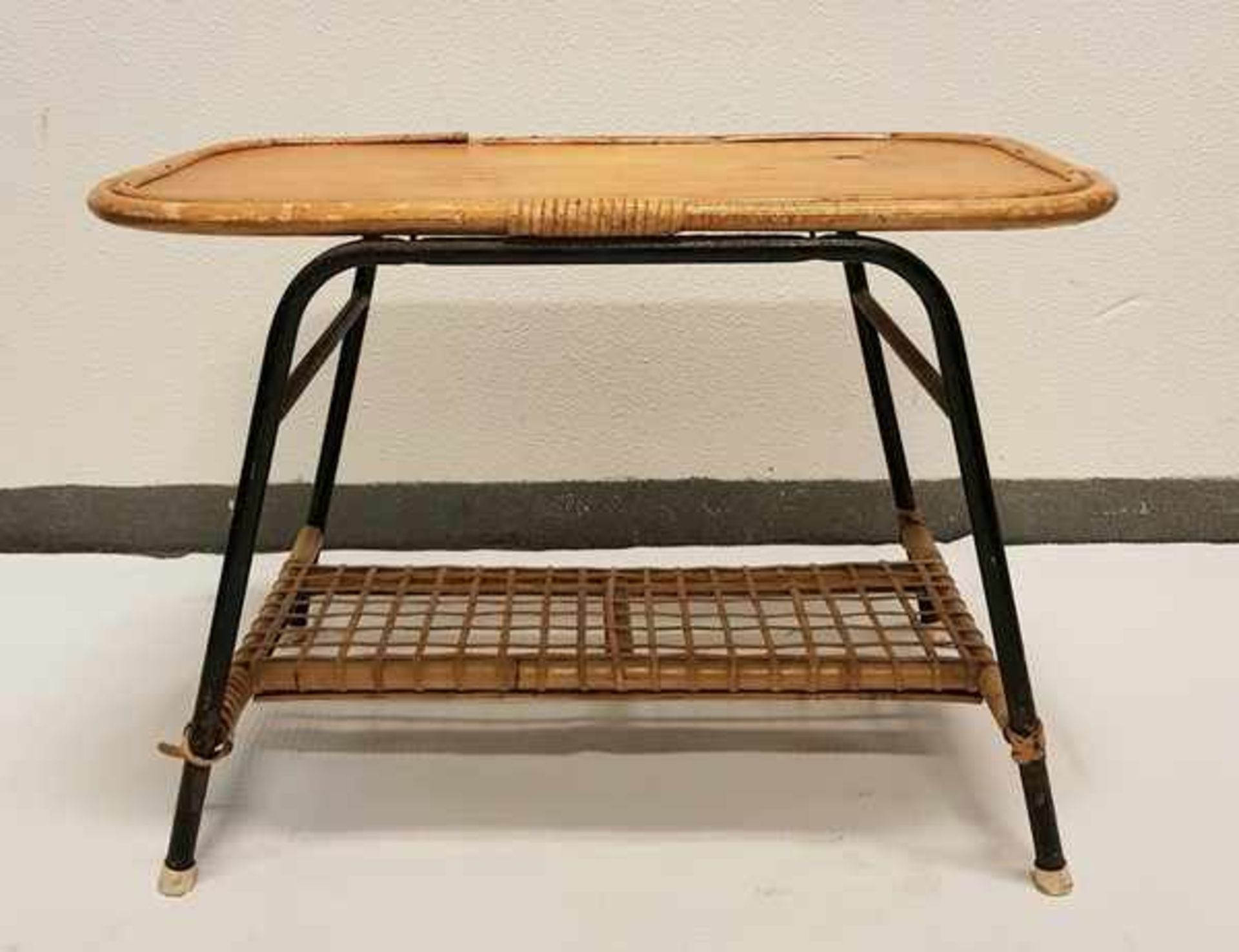 (Design) Lot diverse rotan meubelen van Rohé, NoordwoldeRotan meubelen bestaande uit drie stoelen, - Bild 9 aus 12