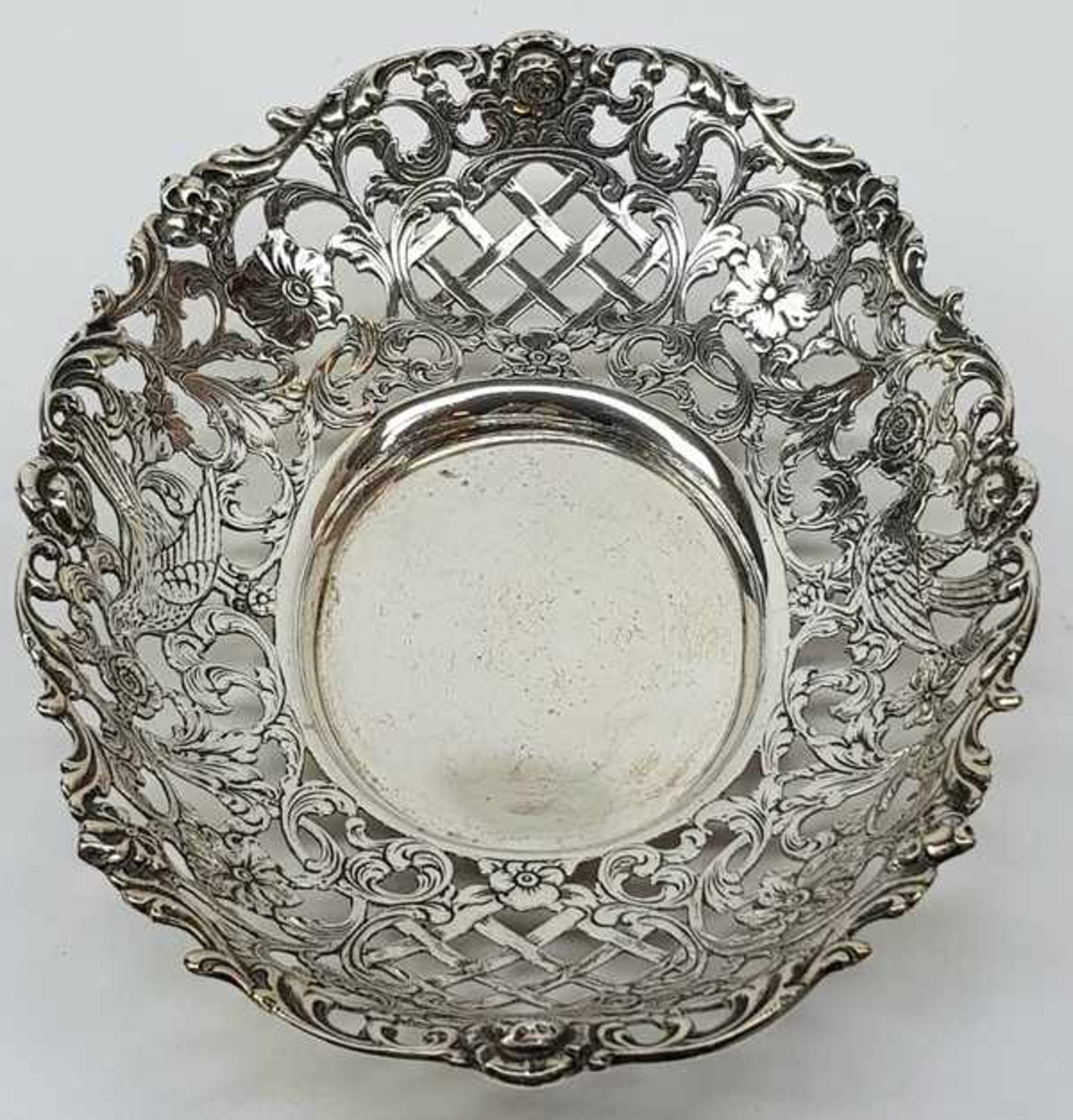 (Antiek) Zilveren bonbonschaal met ajourrandEen ovaal zilveren bonbonschaaltje met ajourrand, tweede - Image 7 of 7