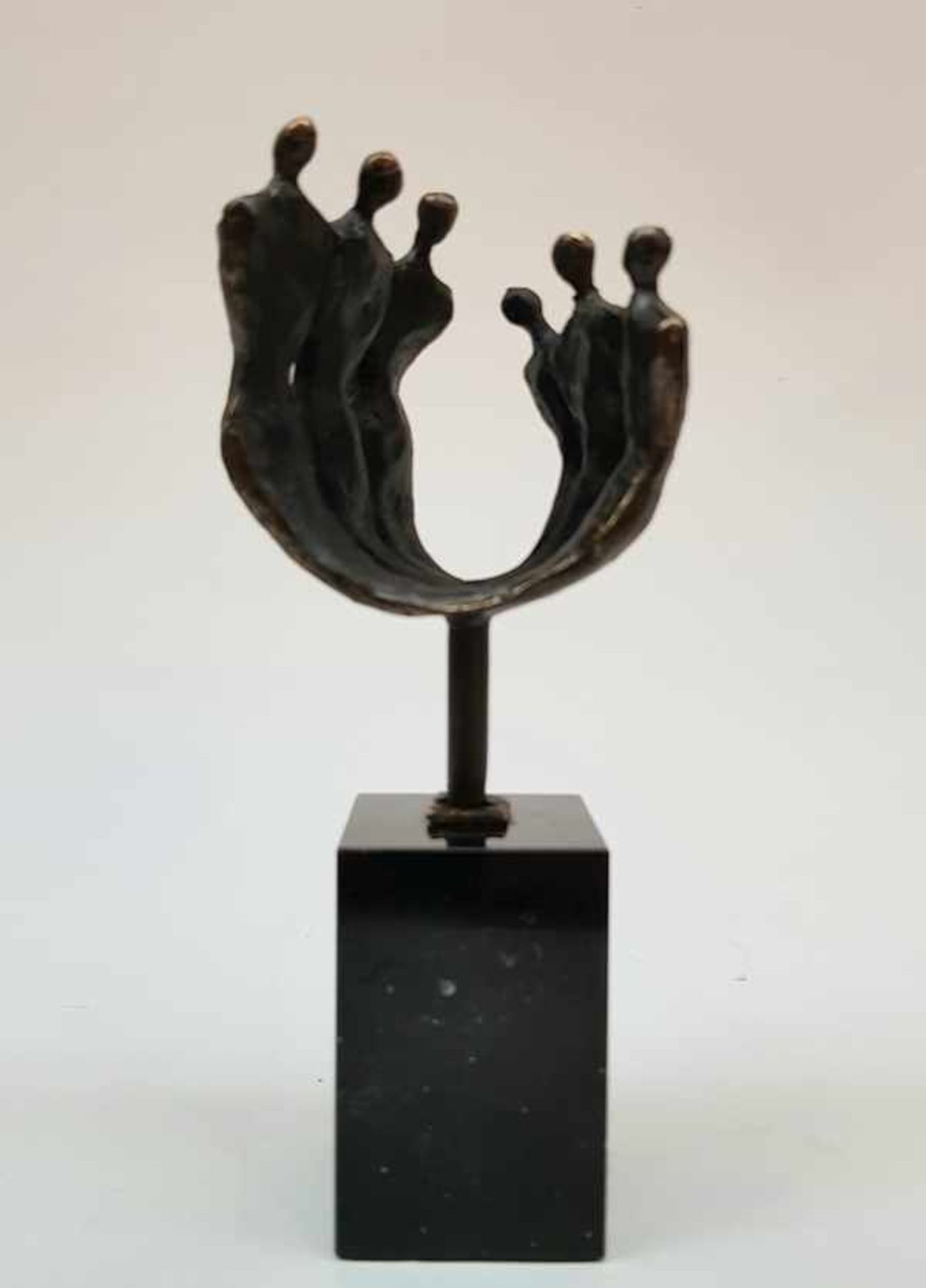 (Kunst) Beelden brons, gesigneerd CanBeeld met twee figuren is gesigneerd met Can, Corry van - Image 8 of 13
