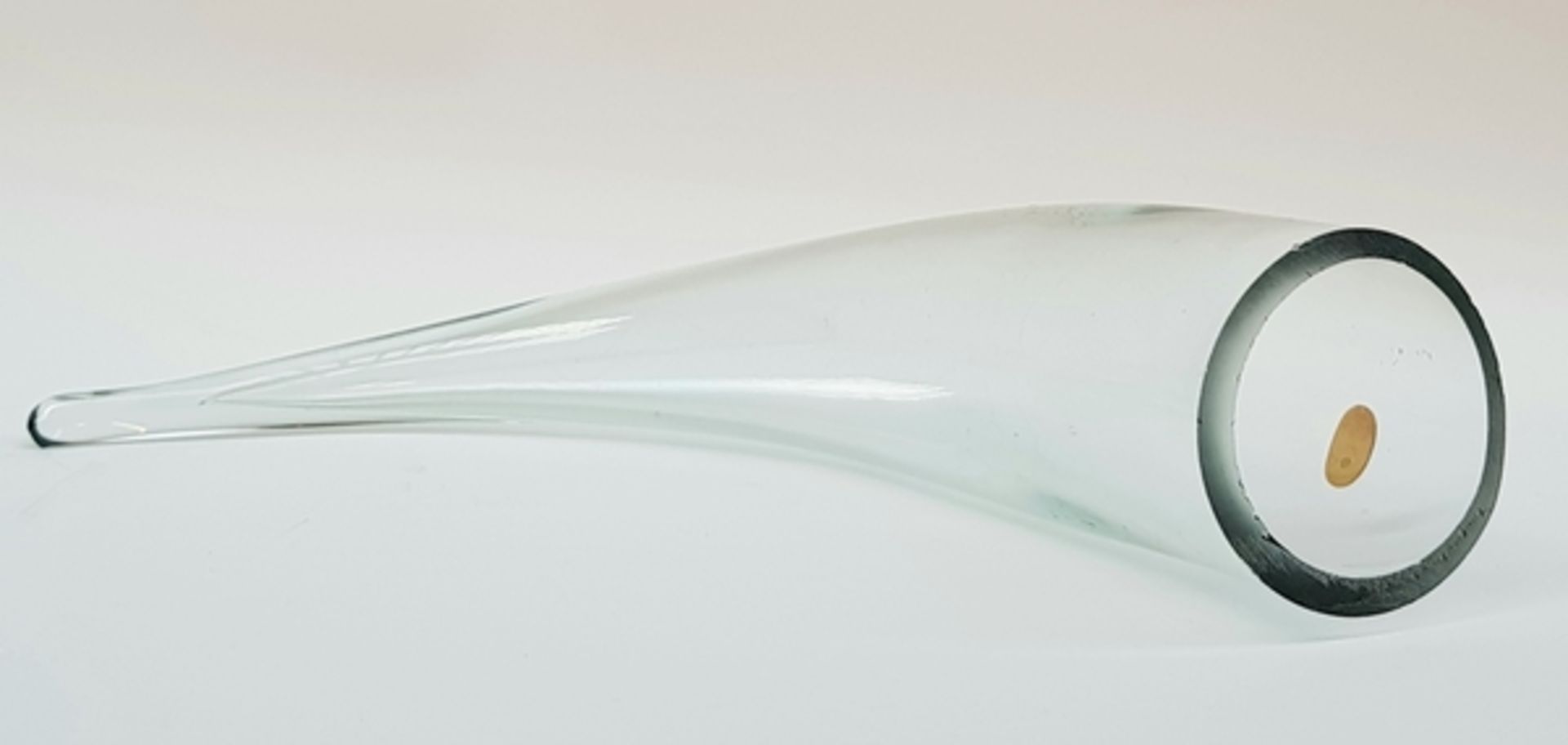 (Design) Glazen schalen, fles en glazen hoornTwee glazen schalen, fles en glazen hoorn. Conditie: - Image 13 of 13