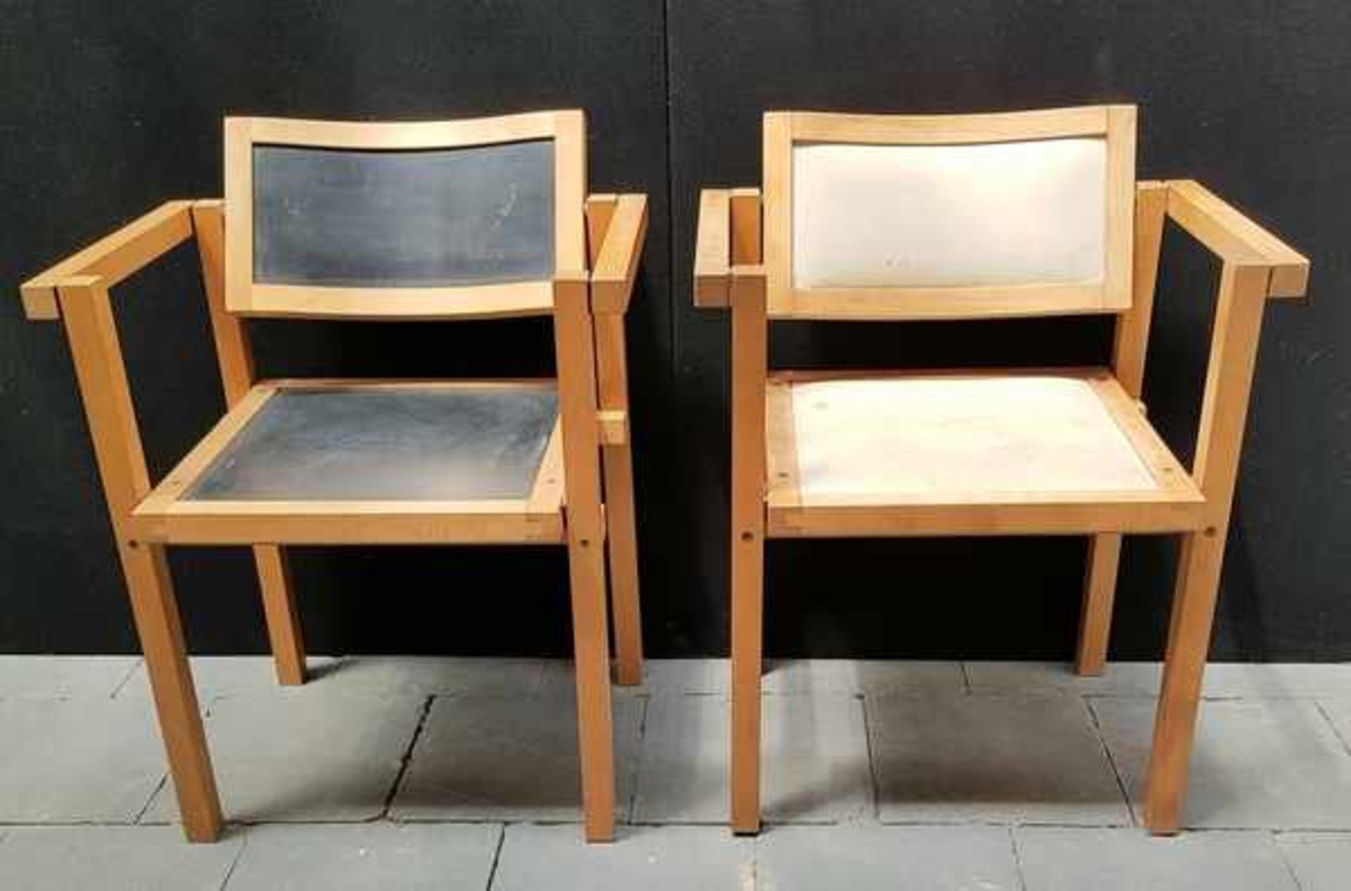 (Design) Bureau met twee stoelen, design Jan van OpzeelandBureau met twee stoelen ontworpen door Jan - Image 11 of 13