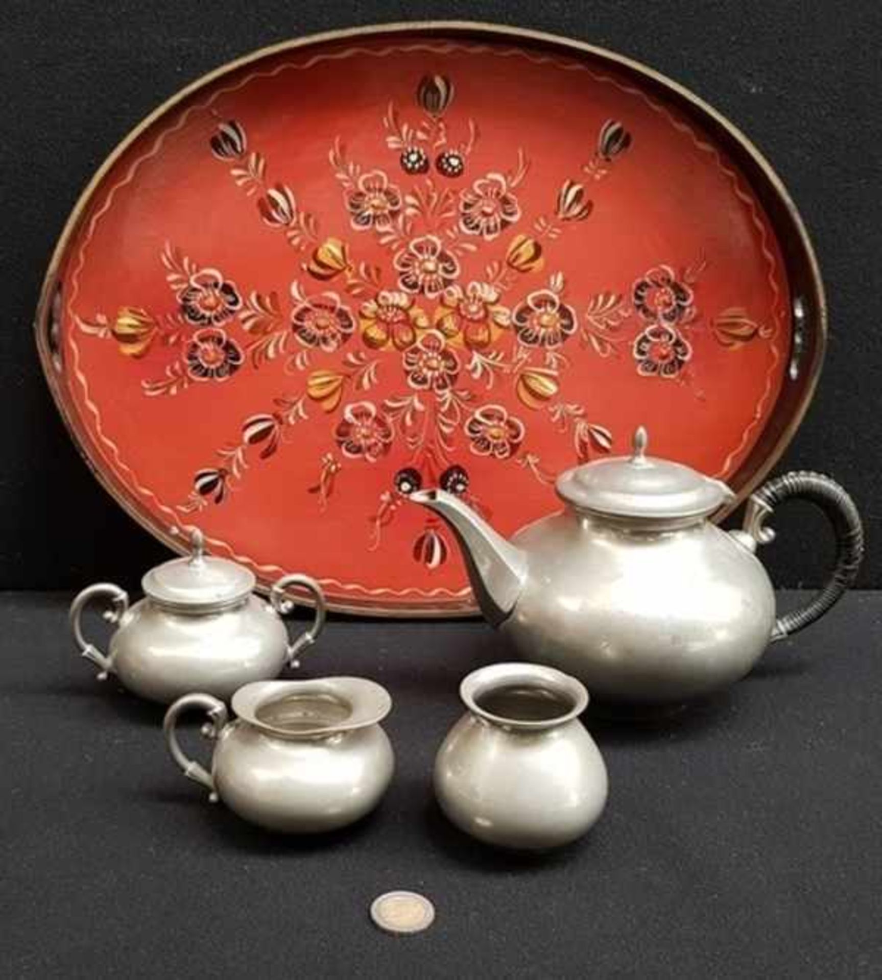 (Curiosa) Metawa tinnen thee servies op Hindeloopen dienblad, eerste helft 20e eeuwTinnen thee - Image 3 of 3