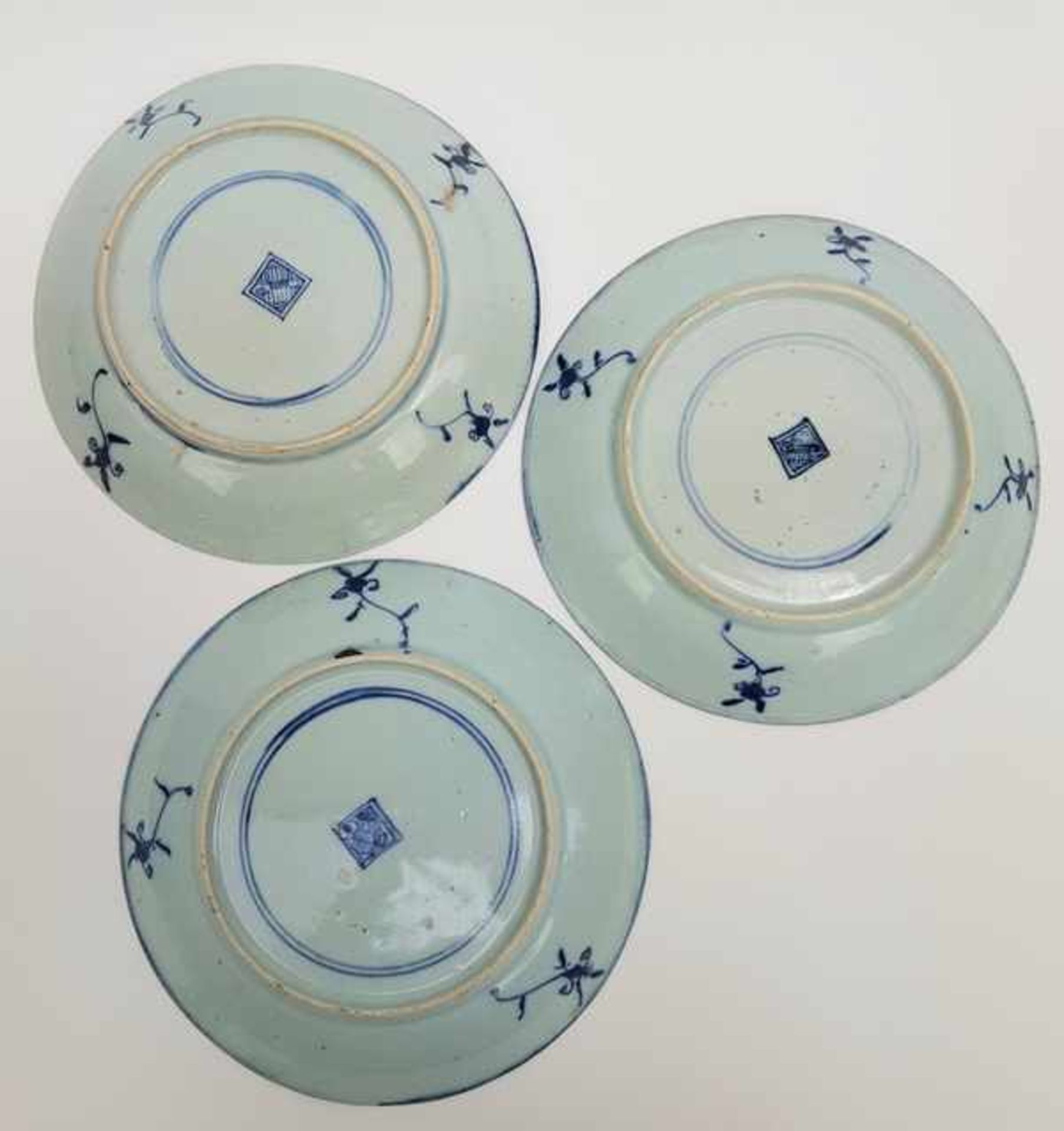 (Aziatica) Drie blauw witte borden - China - 19e eeuw - Image 6 of 7