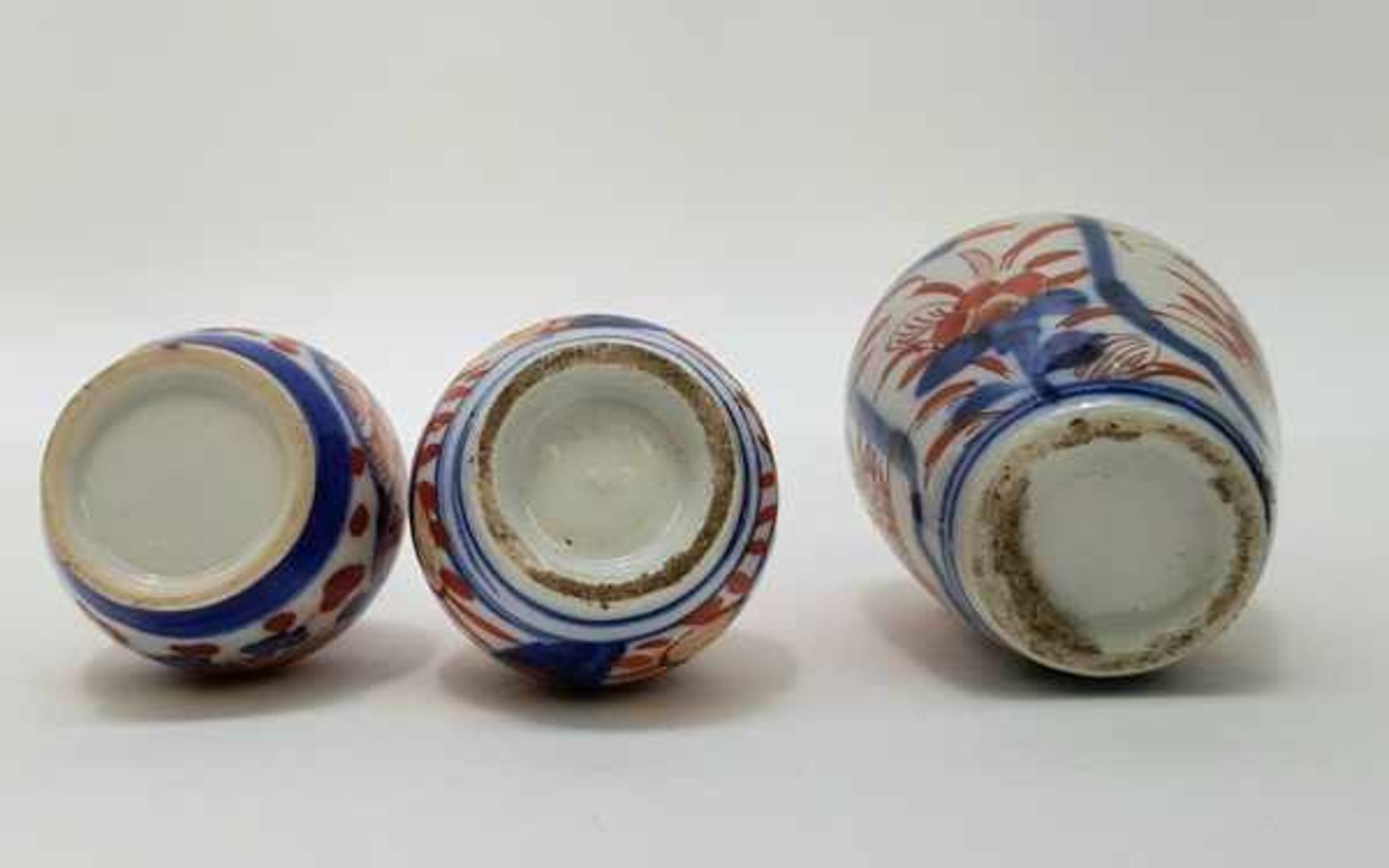 (Aziatica) Twee Imari vaasjes en deksel pot - Japan - 19e eeuw - Bild 8 aus 8