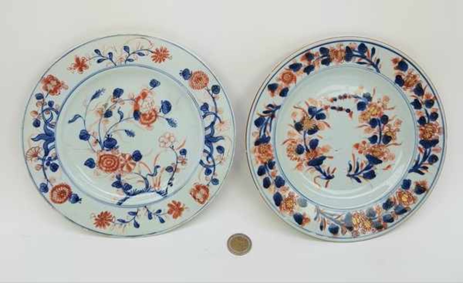 (Aziatica) Twee Imari borden - China - begin 18e eeuw (Kangxi periode) - Bild 2 aus 7